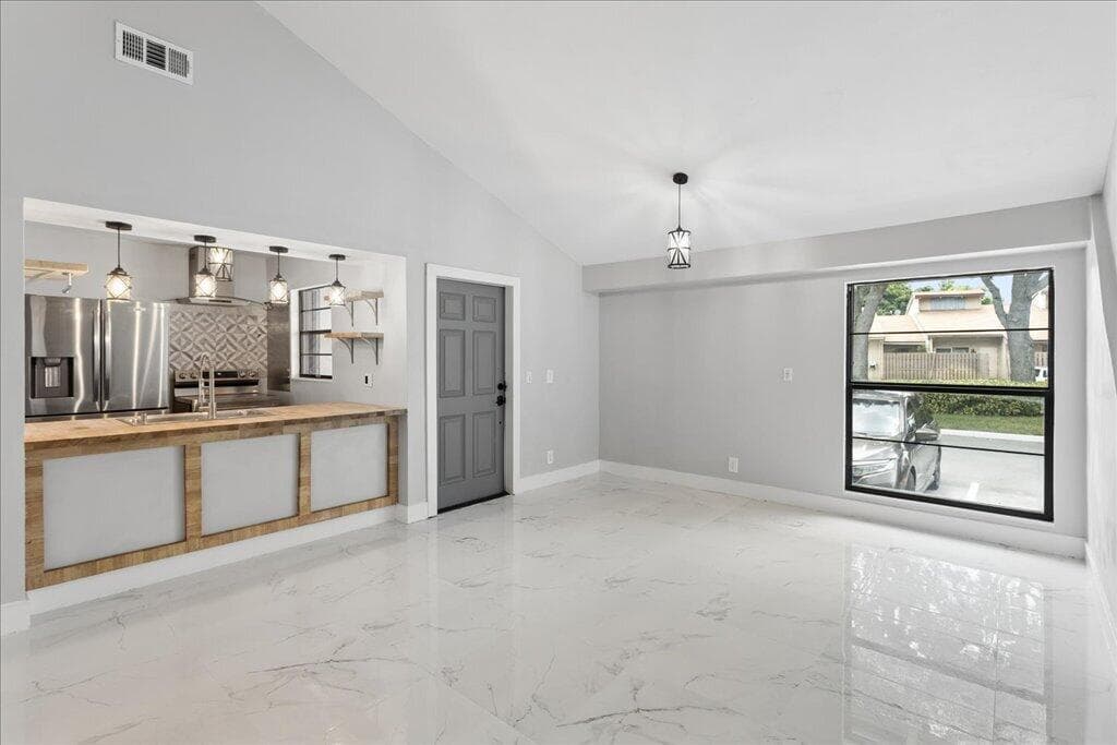 2062 SW 82ND Avenue, Davie FL 33324 photo 3