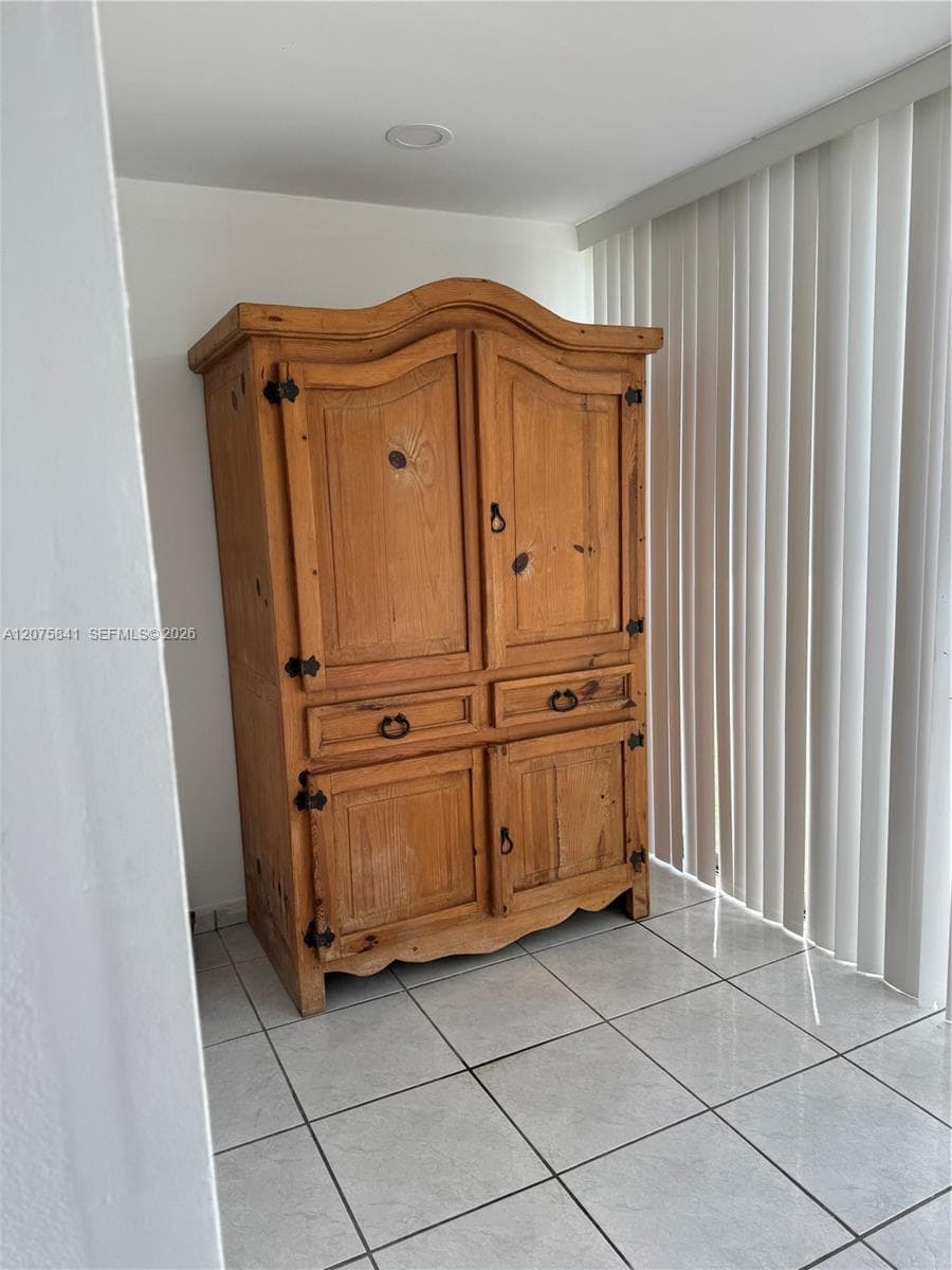 9401 SW 4th St # 103, Miami, FL 33174 photo 5