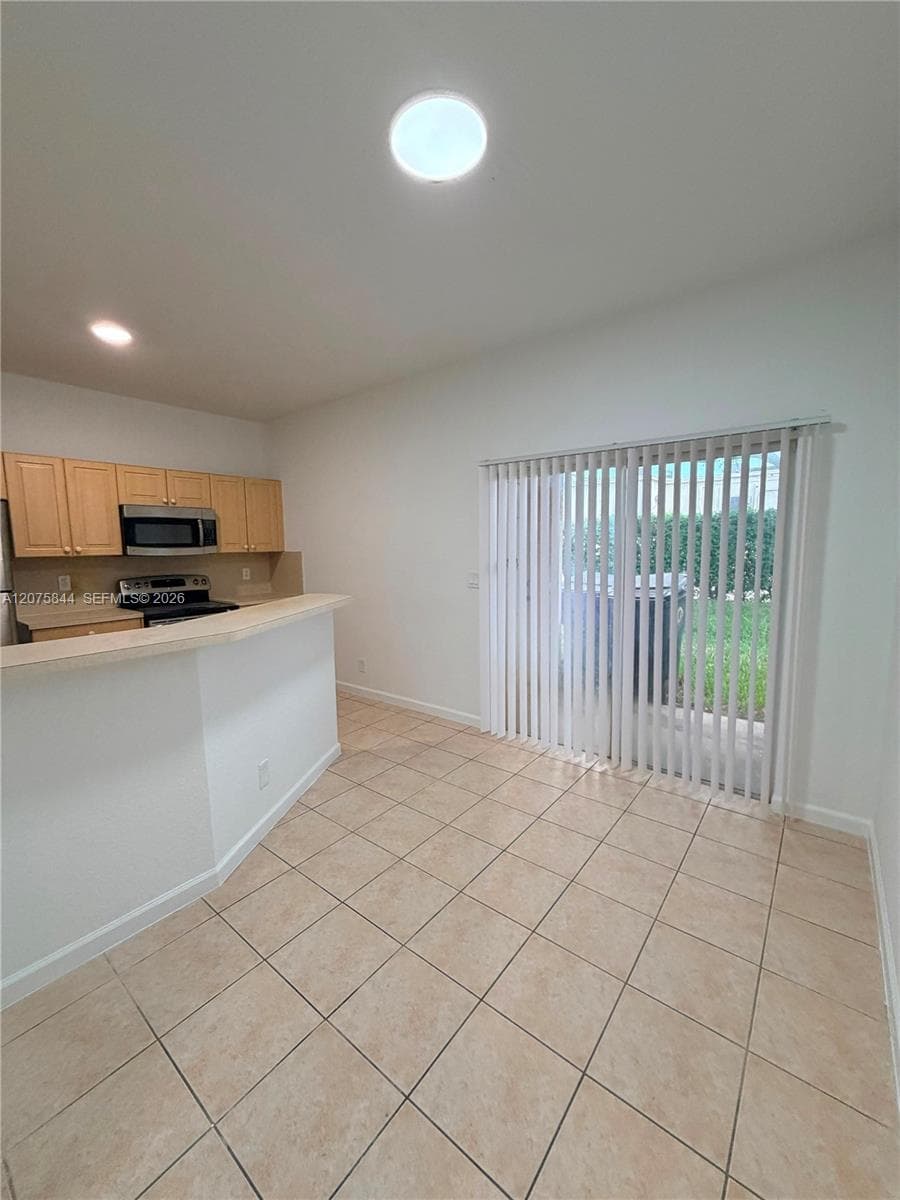 102 S Santa Catalina Cir # 102, North Lauderdale FL 33068 photo 4