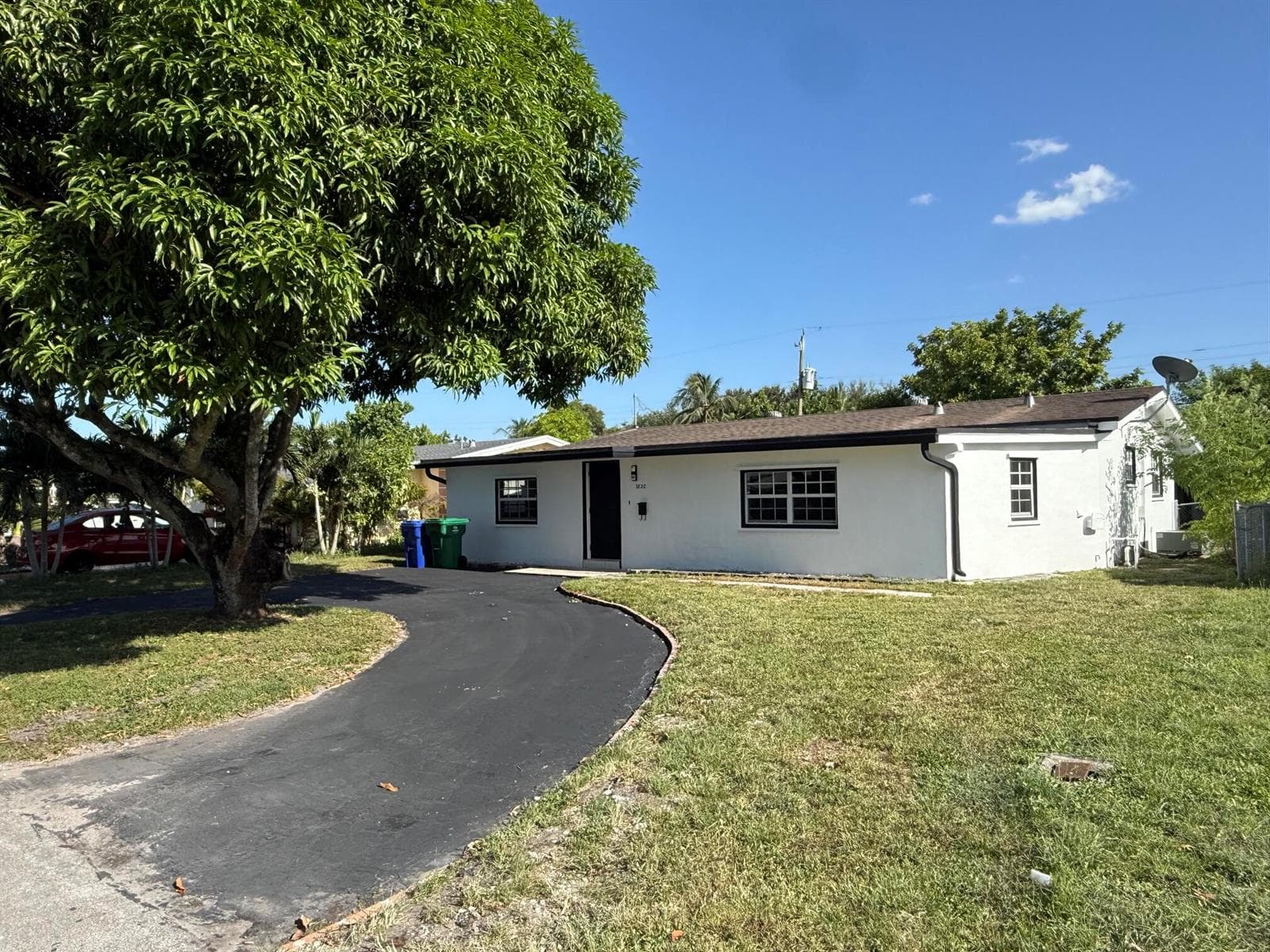 7820 ORLEANS Street, Miramar FL 33023 photo 2