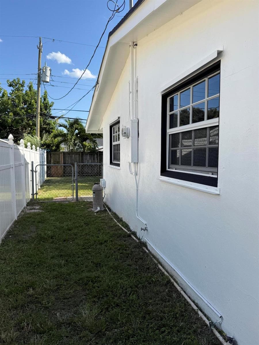 7820 ORLEANS Street, Miramar FL 33023 photo 5