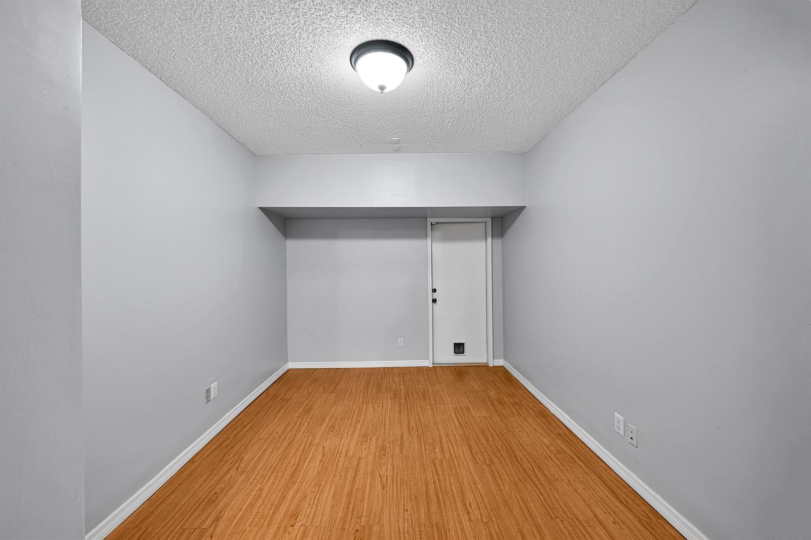 8658 S SOUTHGATE SHORES Circle, Tamarac FL 33321 photo 5
