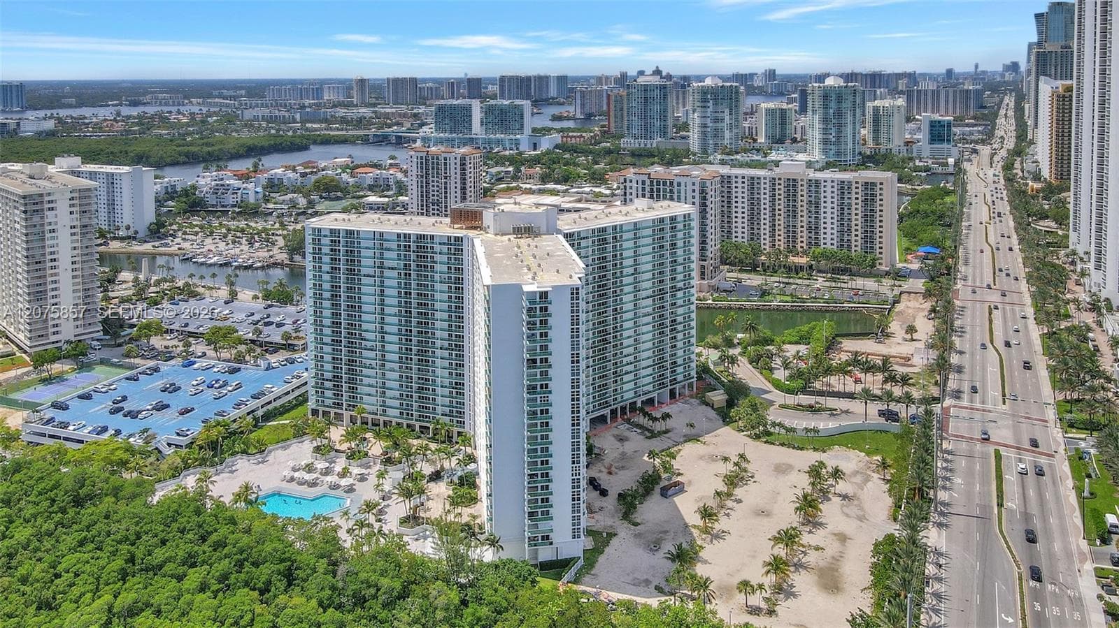 100 Bayview Dr # 502, Sunny Isles Beach FL 33160 photo 2