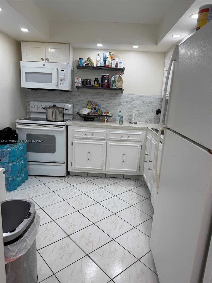 2000 Atlantic Shores Blvd # 407, Hallandale Beach FL 33009 photo 4