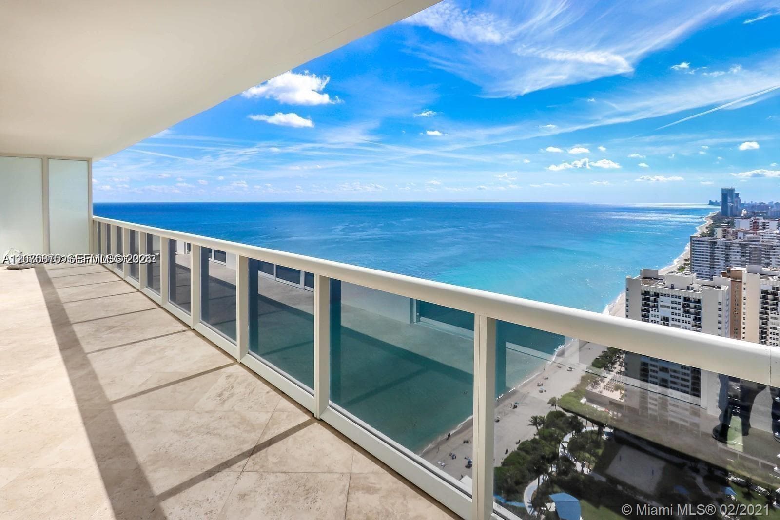 1830 S Ocean Dr # 3704, Hallandale Beach FL 33009