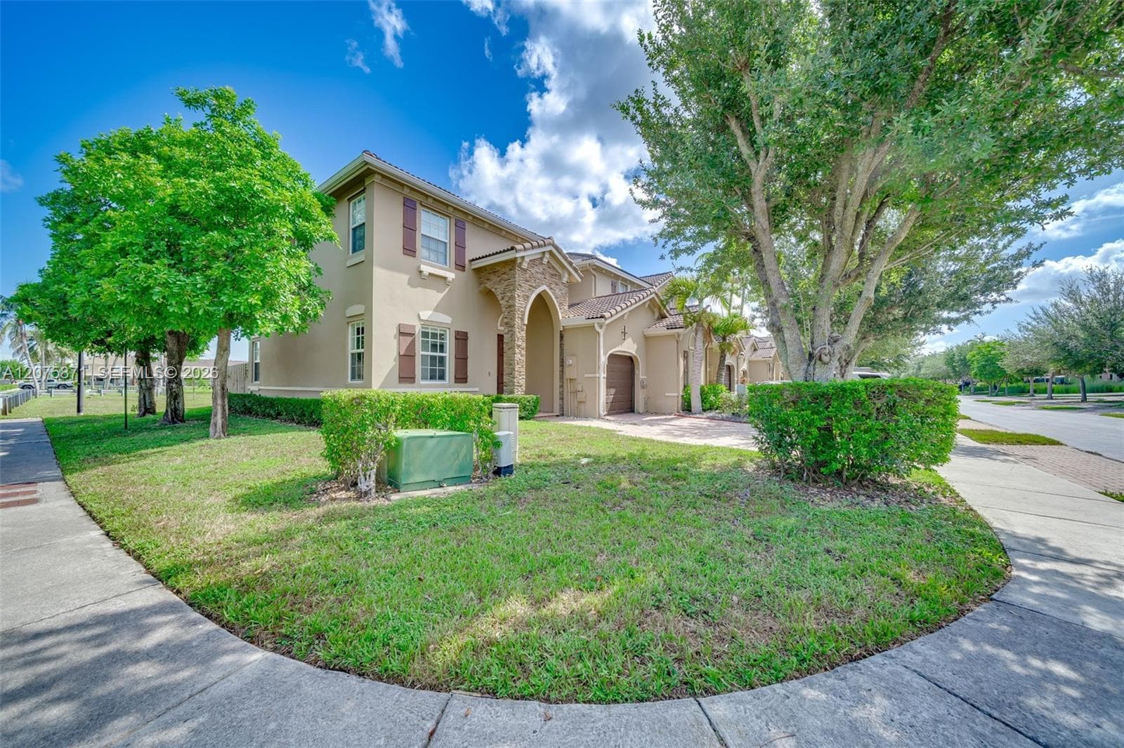 15335 SW 9th Way # 15335, Miami, FL 33194 photo 3
