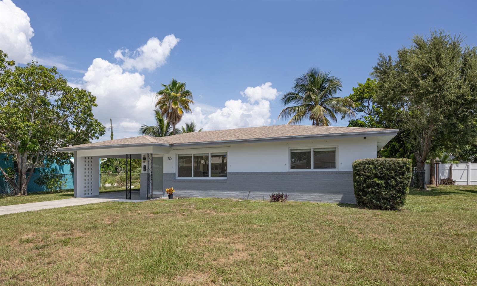 215 Evergreen Drive, West Palm Beach FL 33403 photo 3