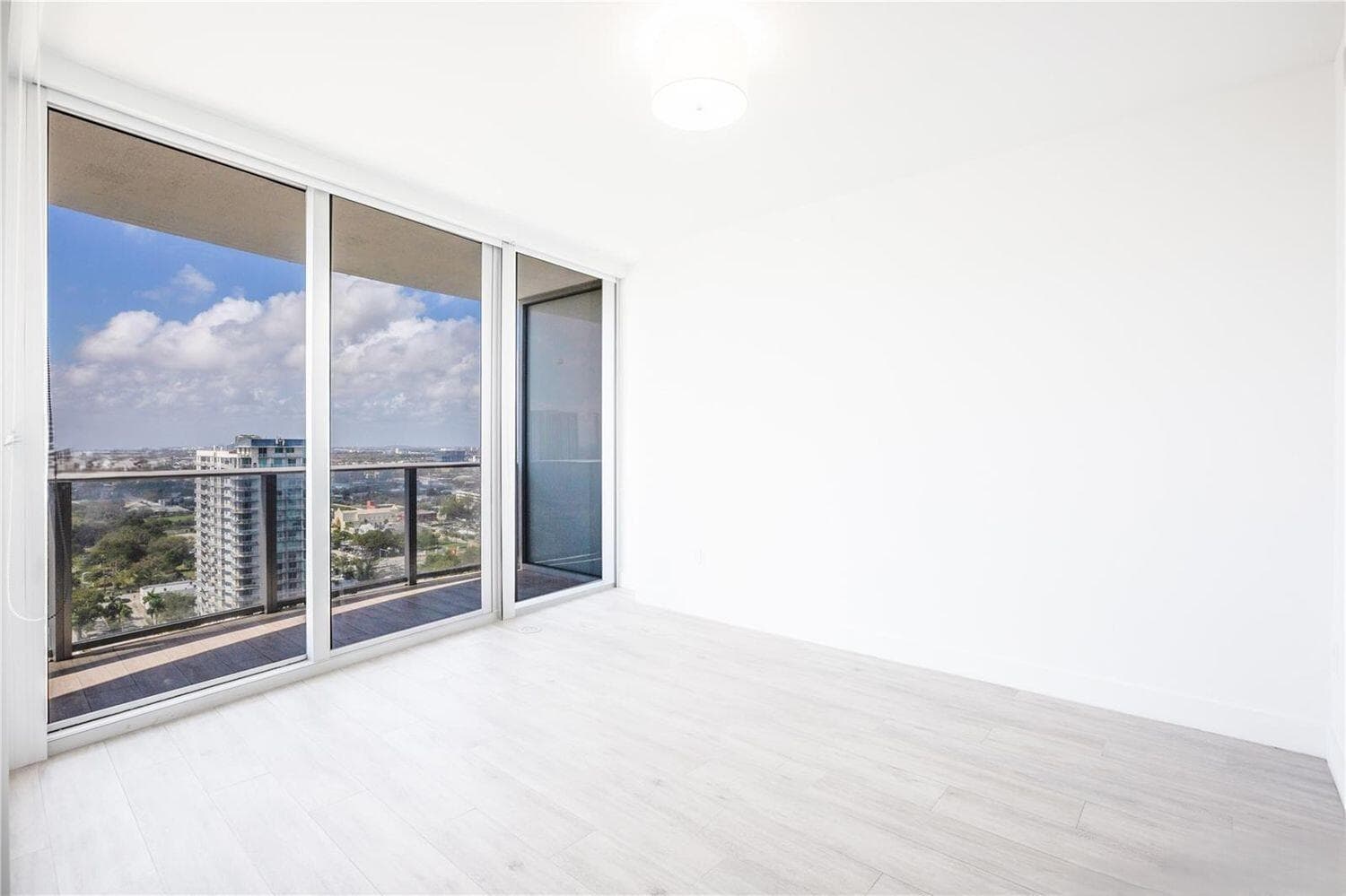 488 NE 18TH Street # 2200, Miami FL 33132 photo 5