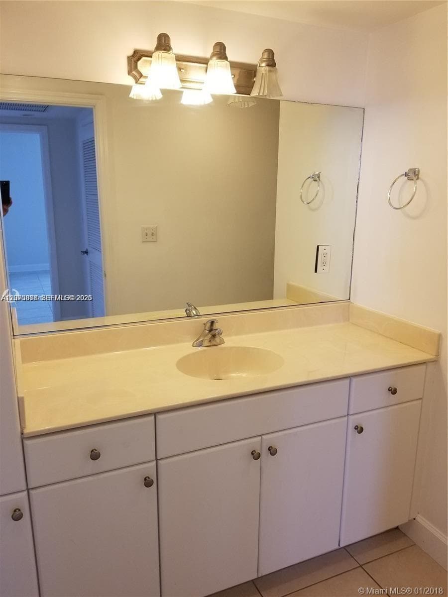 401 69th St # 1209, Miami Beach FL 33141 photo 5