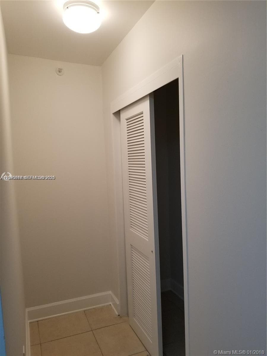 401 69th St # 1209, Miami Beach FL 33141 photo 4
