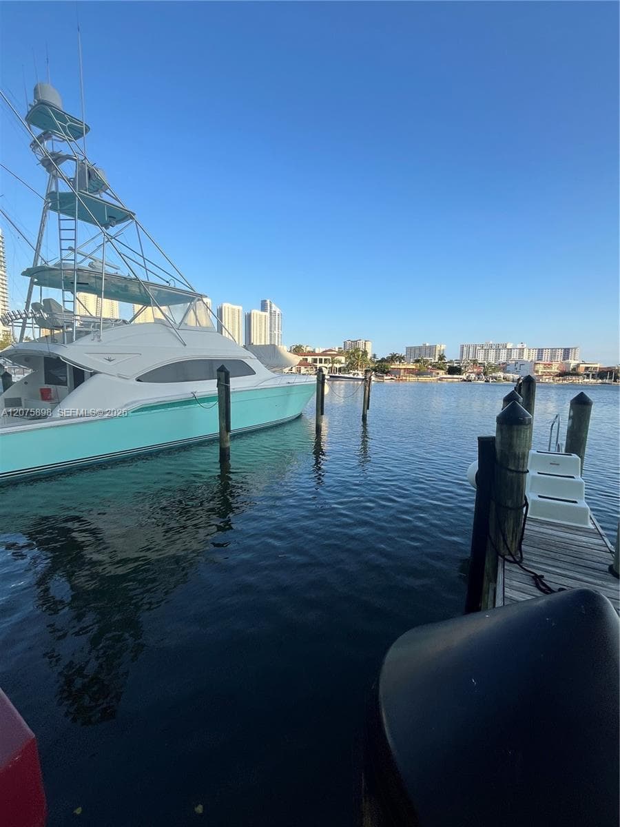 400 Sunny Isles Blvd, Sunny Isles Beach FL 33160