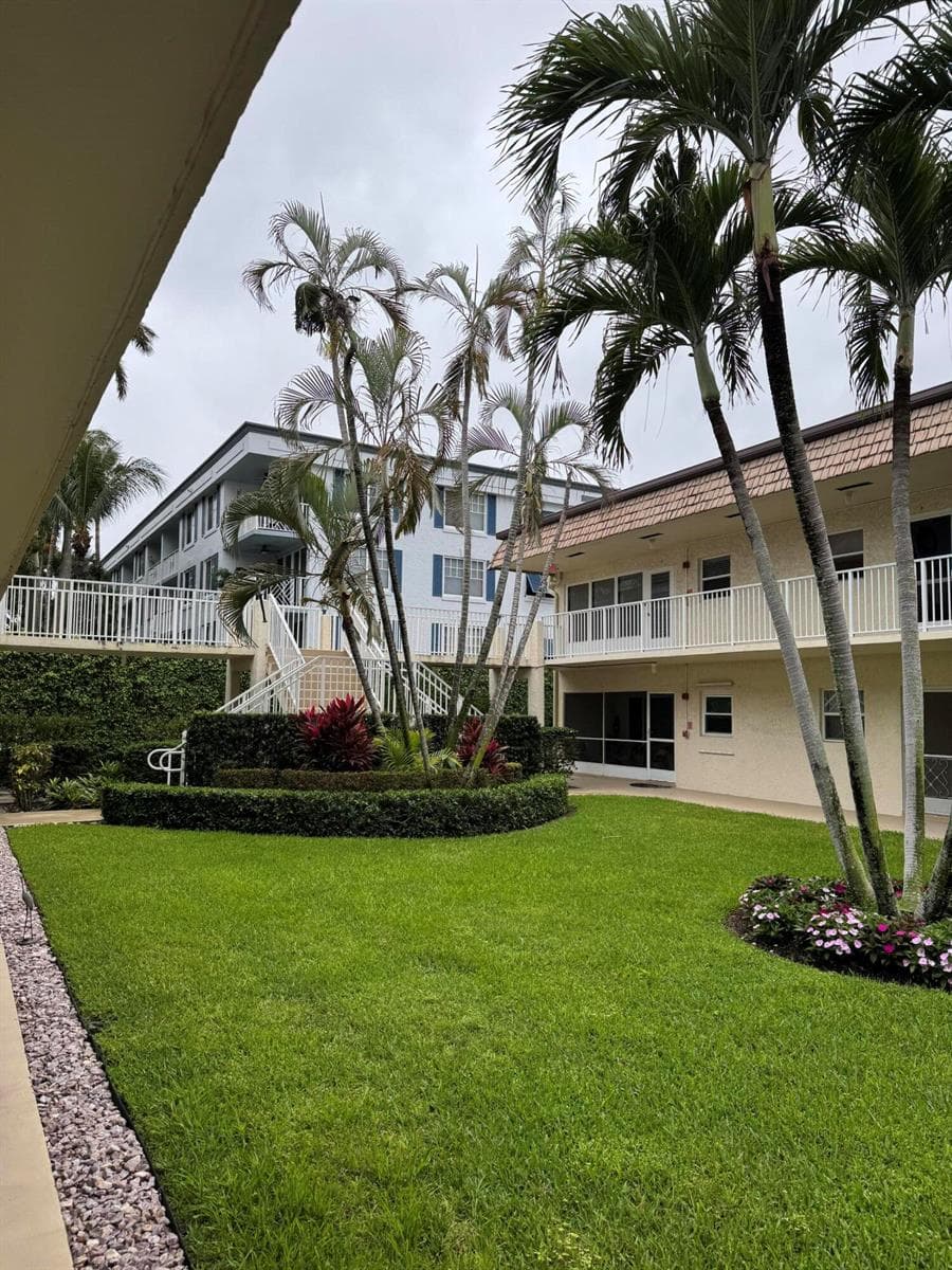 632 Snug Harbor Drive, Boynton Beach FL 33435