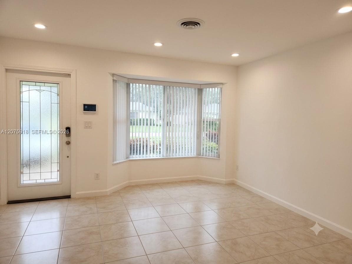 3345 Hayes St, Hollywood FL 33021 photo 2