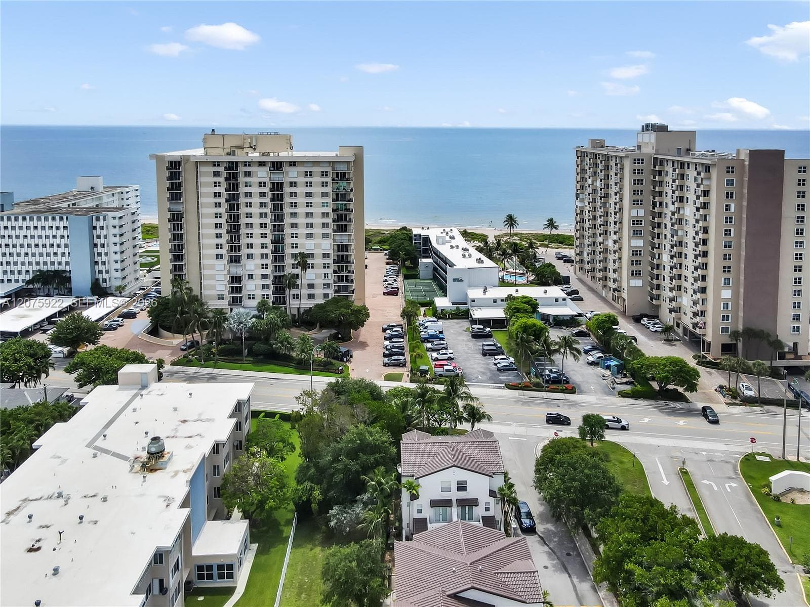 2005 Ocean Walk ter, Lauderdale By The Sea FL 33062 photo 5