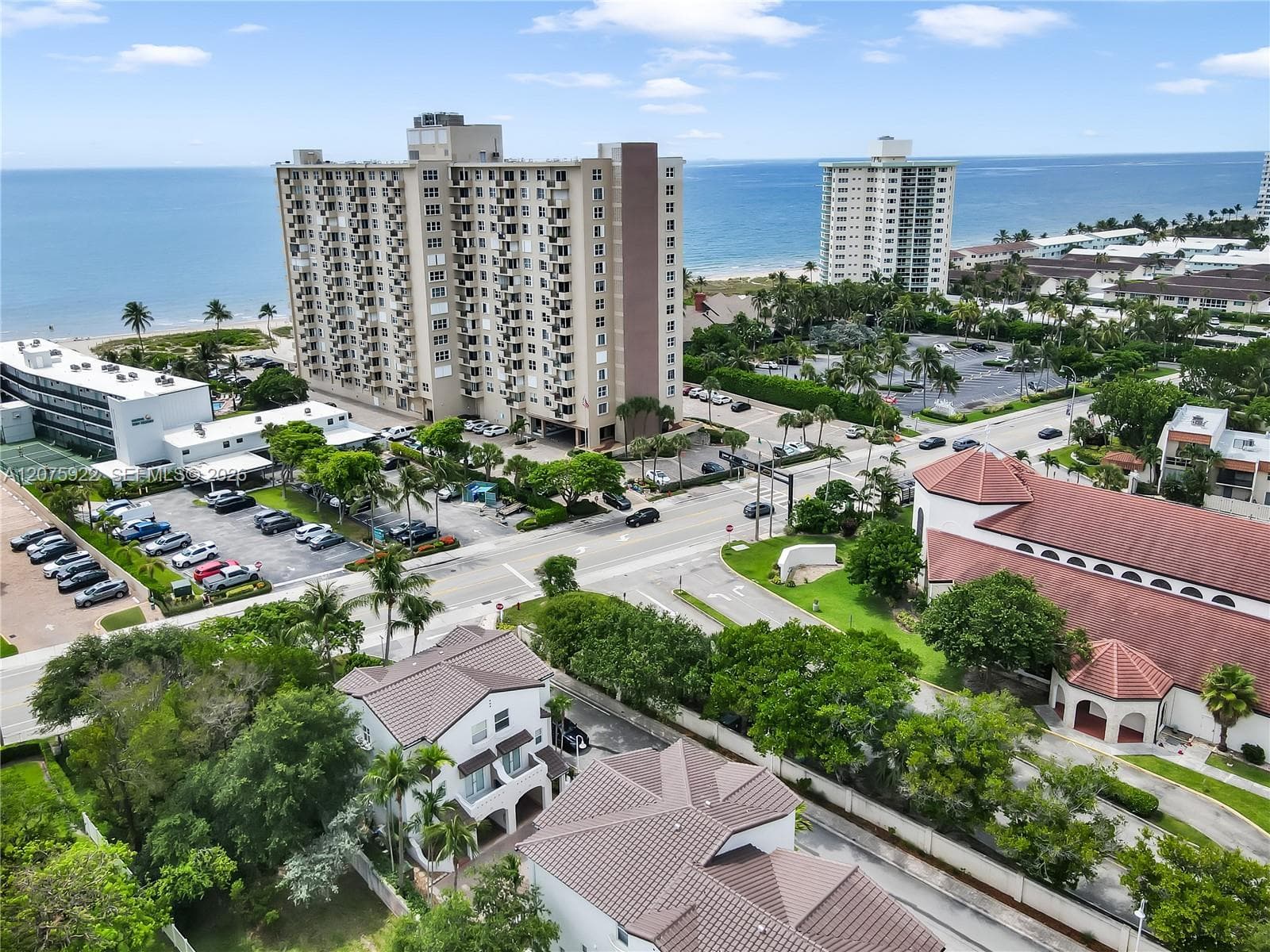 2005 Ocean Walk ter, Lauderdale By The Sea FL 33062 photo 4