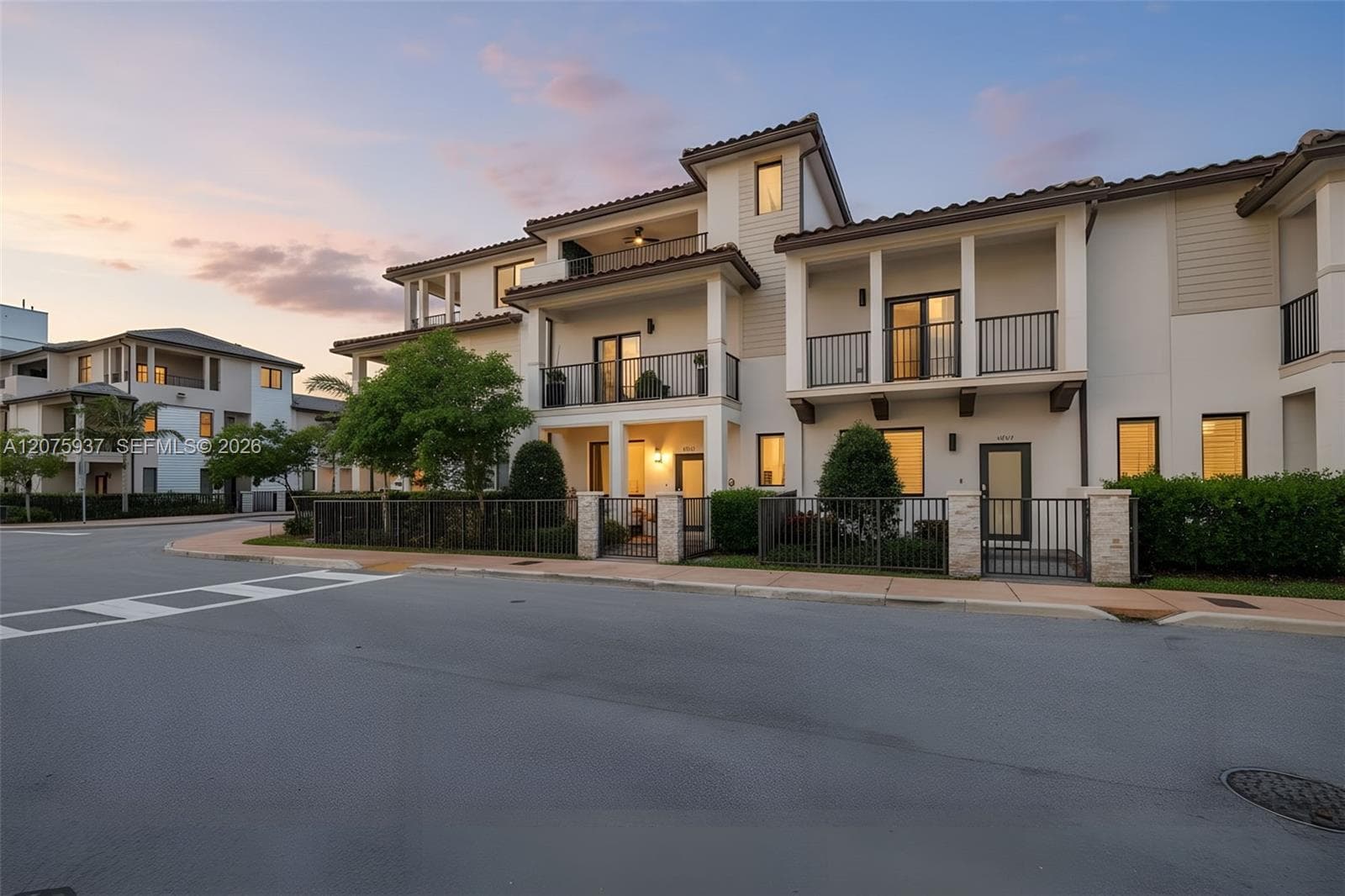 4256 NW 83rd Ave, Doral FL 33166