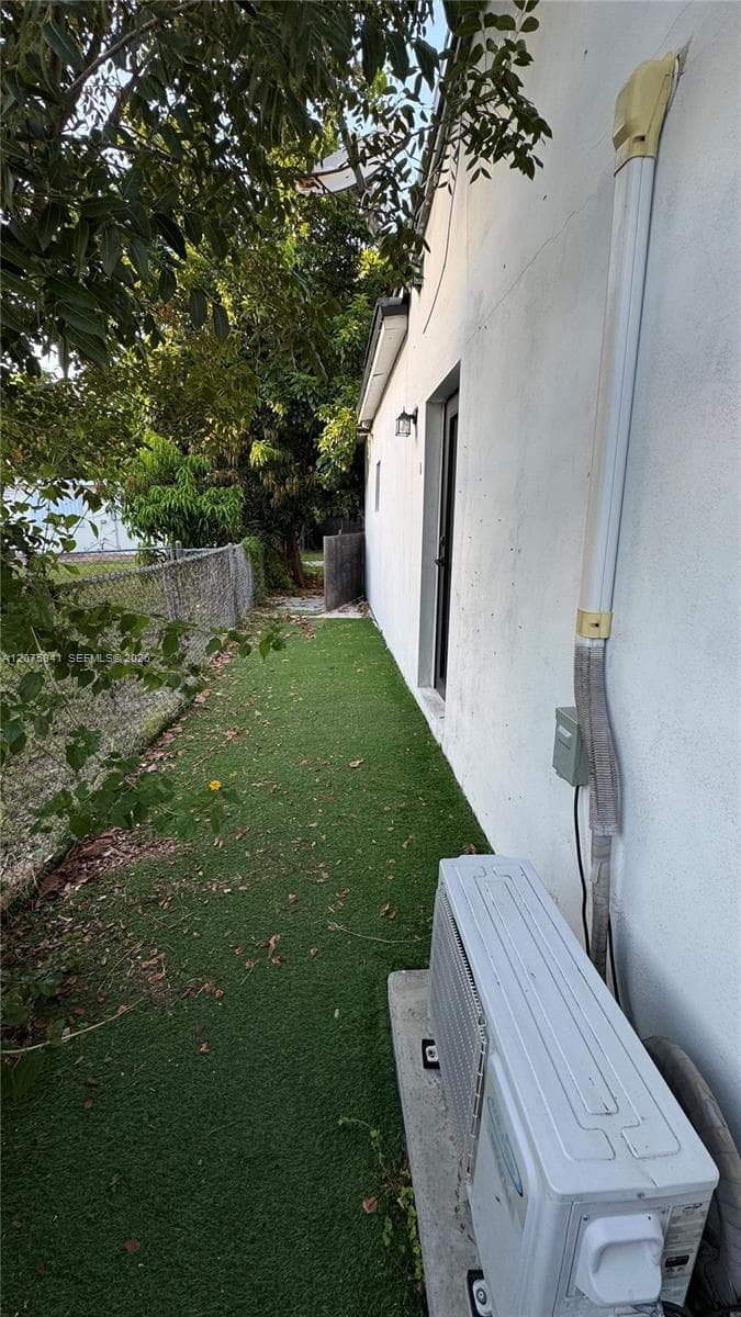 2723 SW 13th St, Miami, FL 33145 photo 2