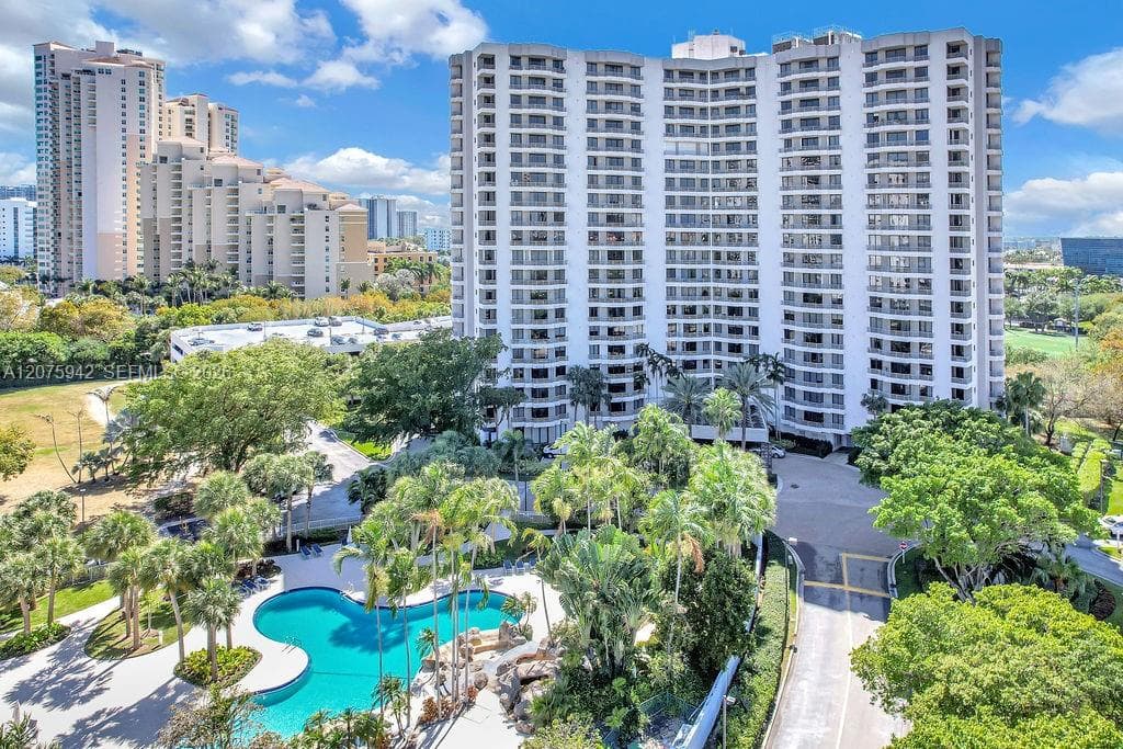 3300 NE 191st St # LP03, Aventura FL 33180