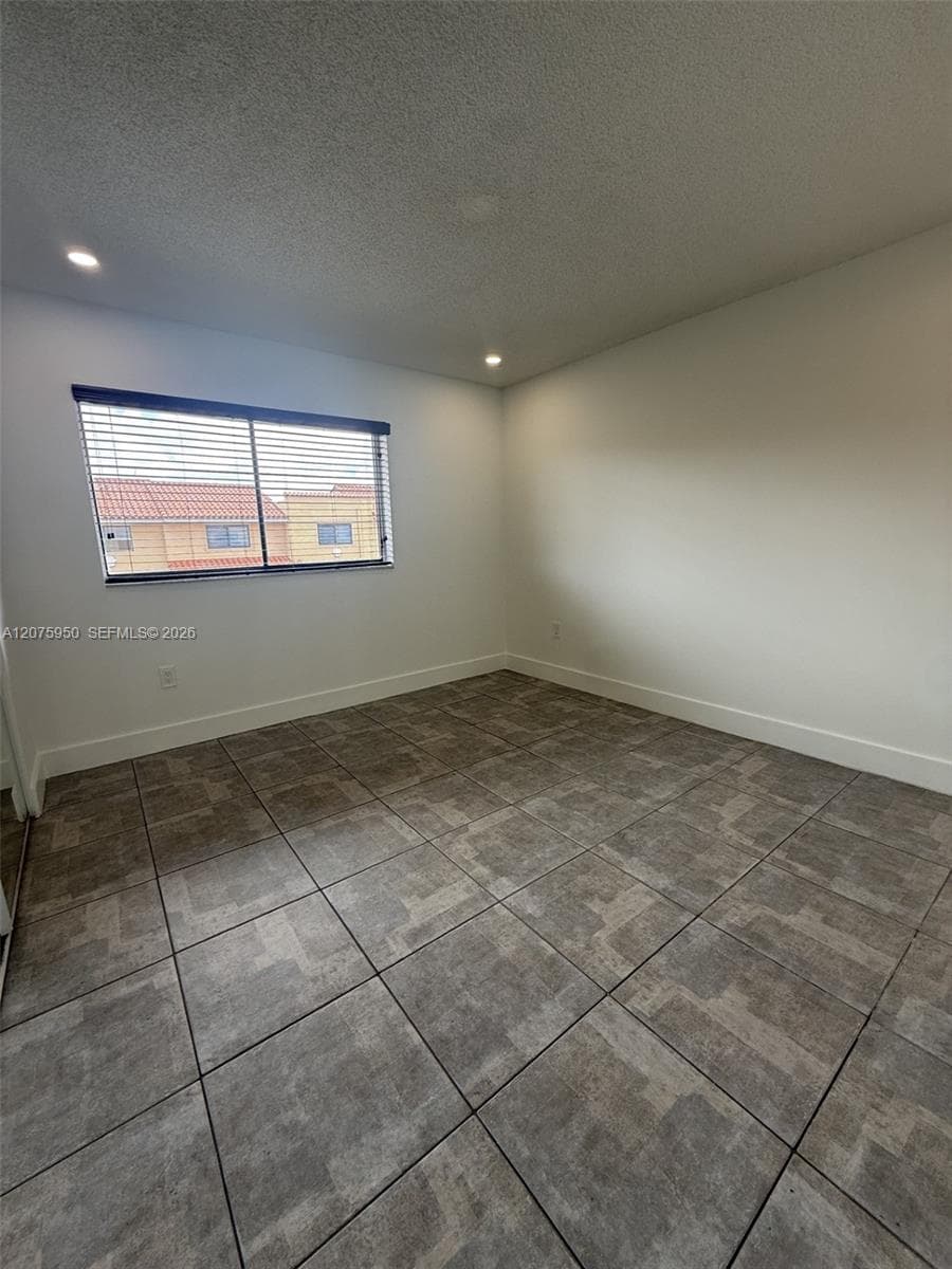 2775 W 61st Pl # 202, Hialeah FL 33016 photo 4