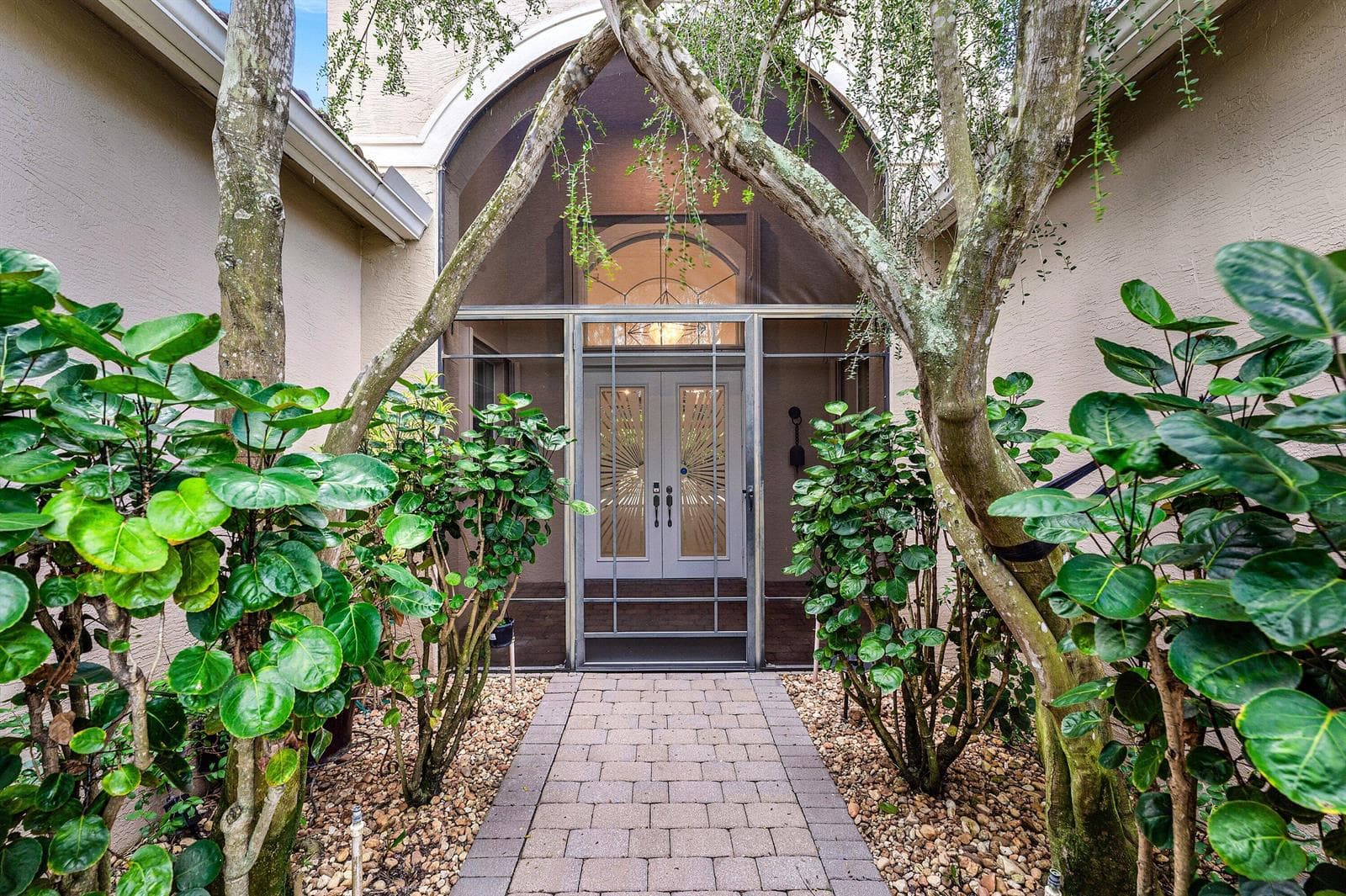 10582 Whitewind Circle, Boynton Beach FL 33473 photo 3