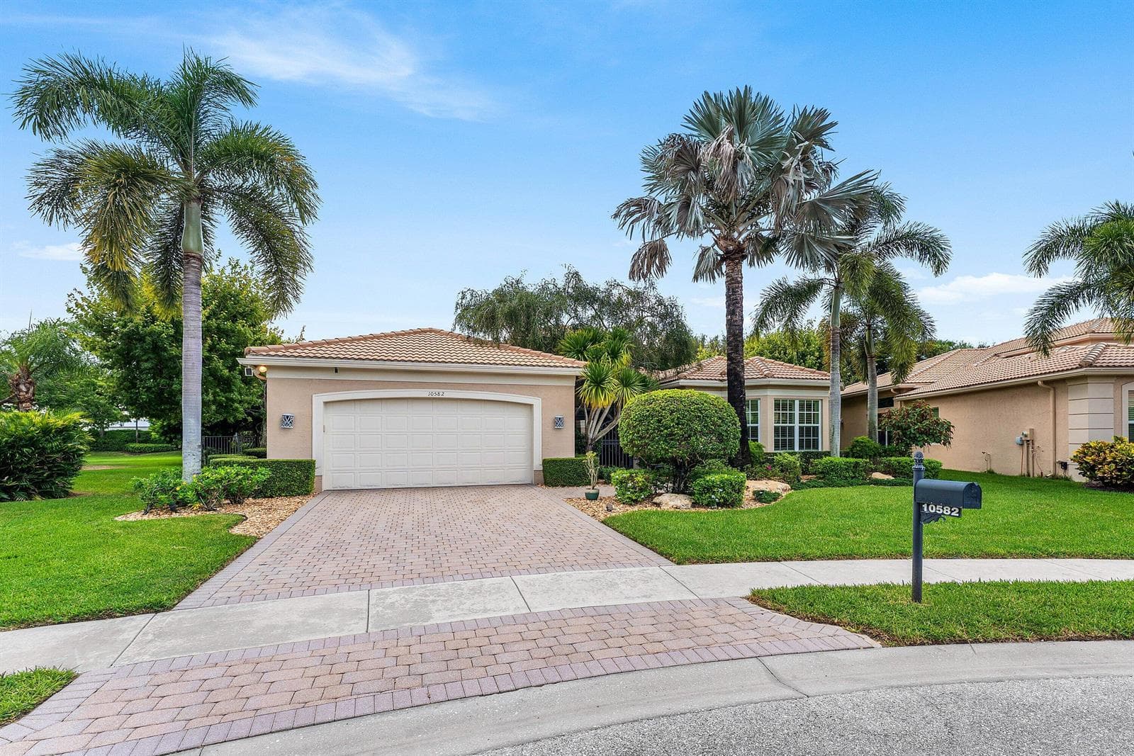 10582 Whitewind Circle, Boynton Beach FL 33473
