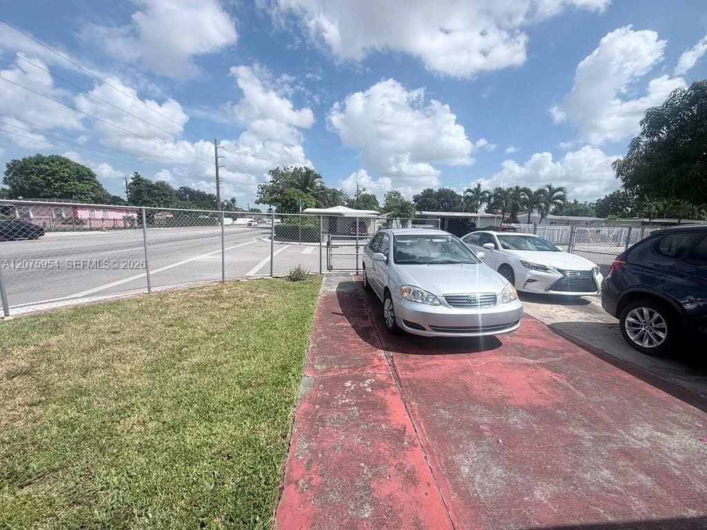 3190 NW 97th St, Miami, FL 33147 photo 5