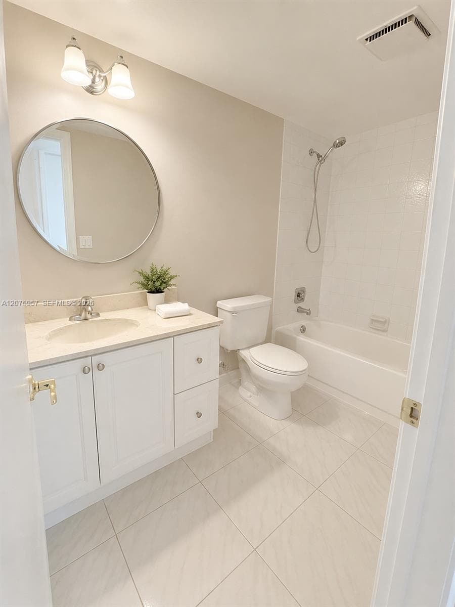3591 Inverrary Dr # 104, Lauderhill FL 33319 photo 4
