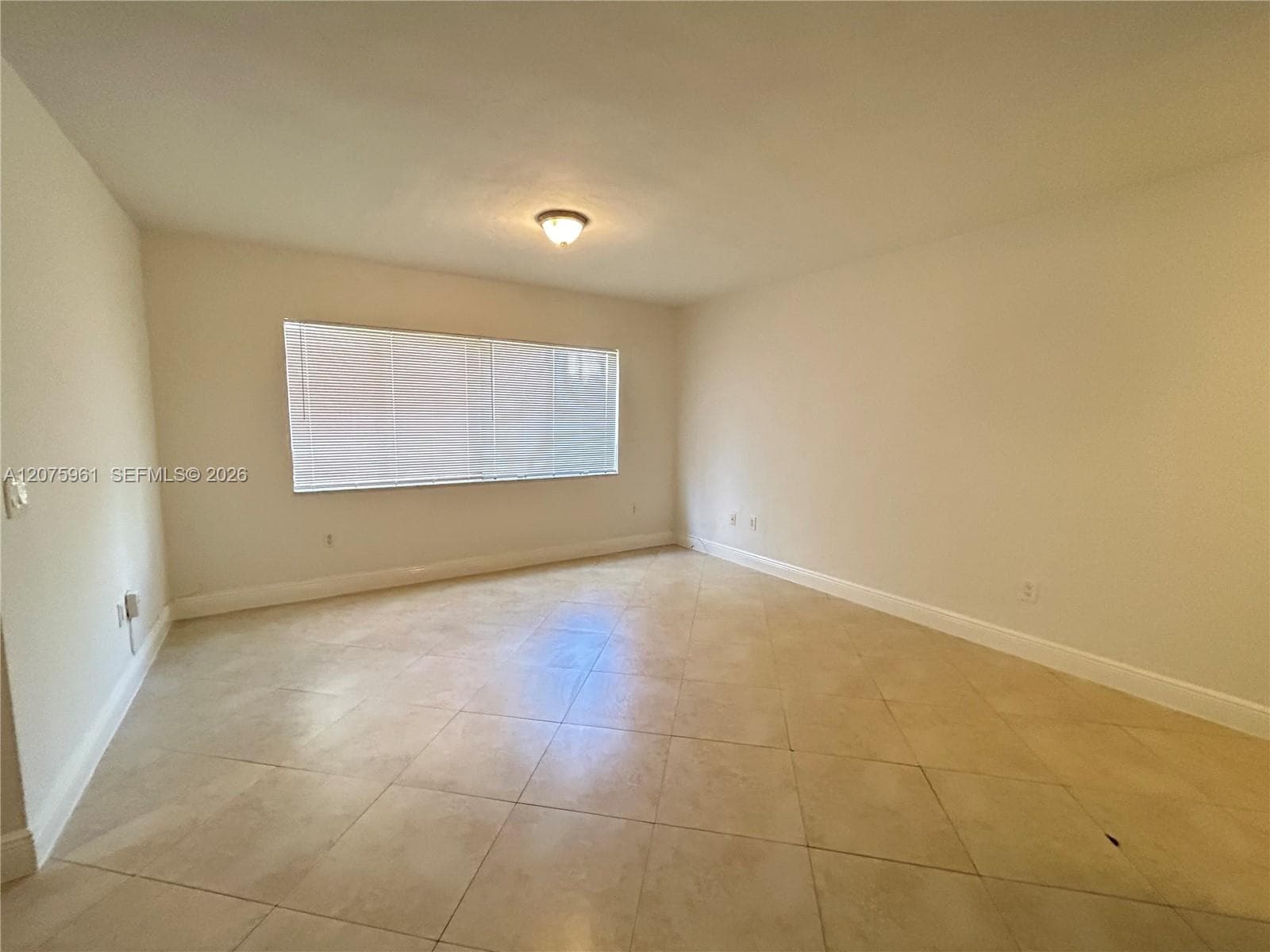 2880 Pine Tree Dr # 3, Miami Beach FL 33140 photo 3