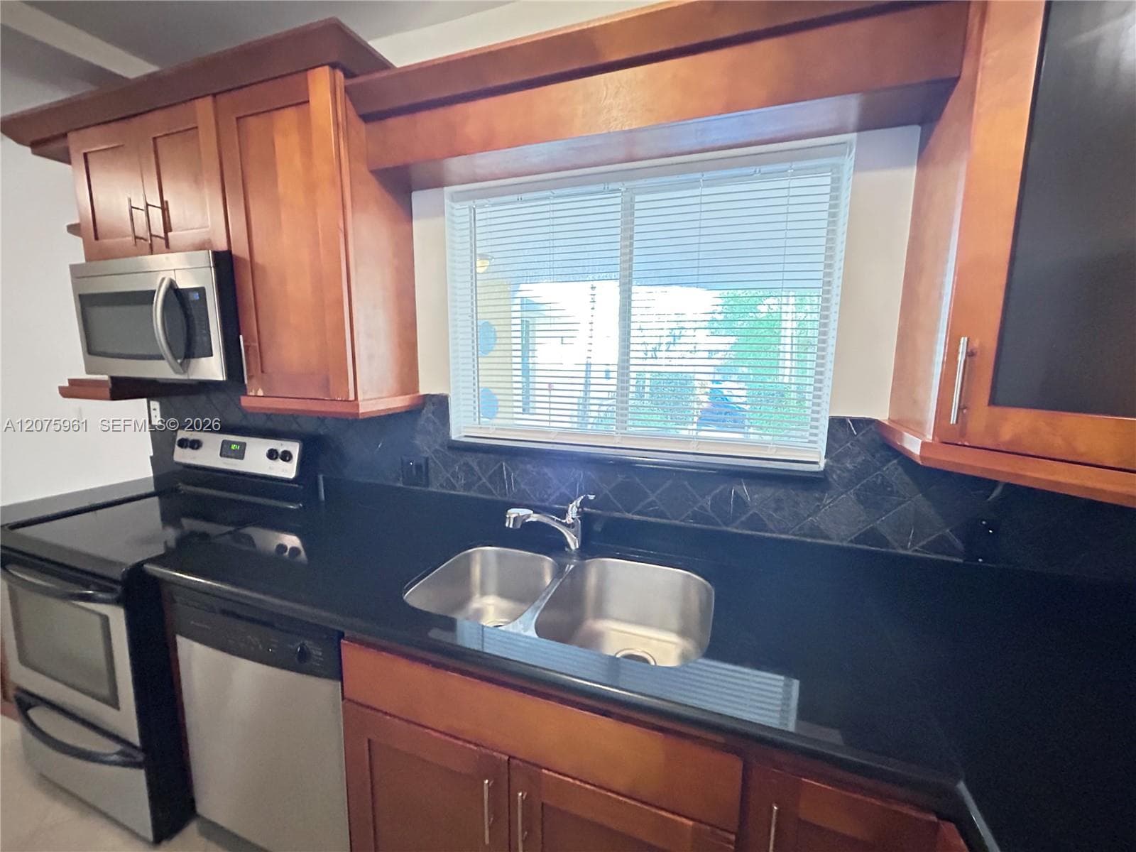 2880 Pine Tree Dr # 3, Miami Beach FL 33140 photo 5