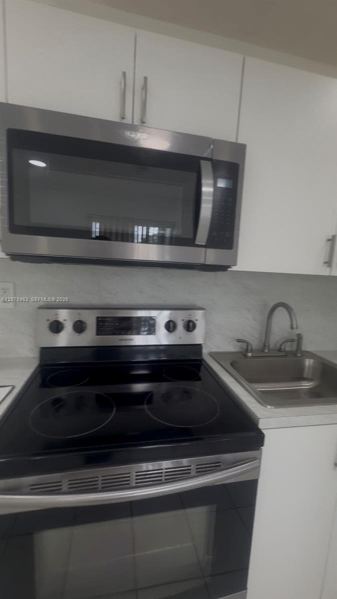 3821 SW 89th Ct # Front, Miami FL 33165 photo 5
