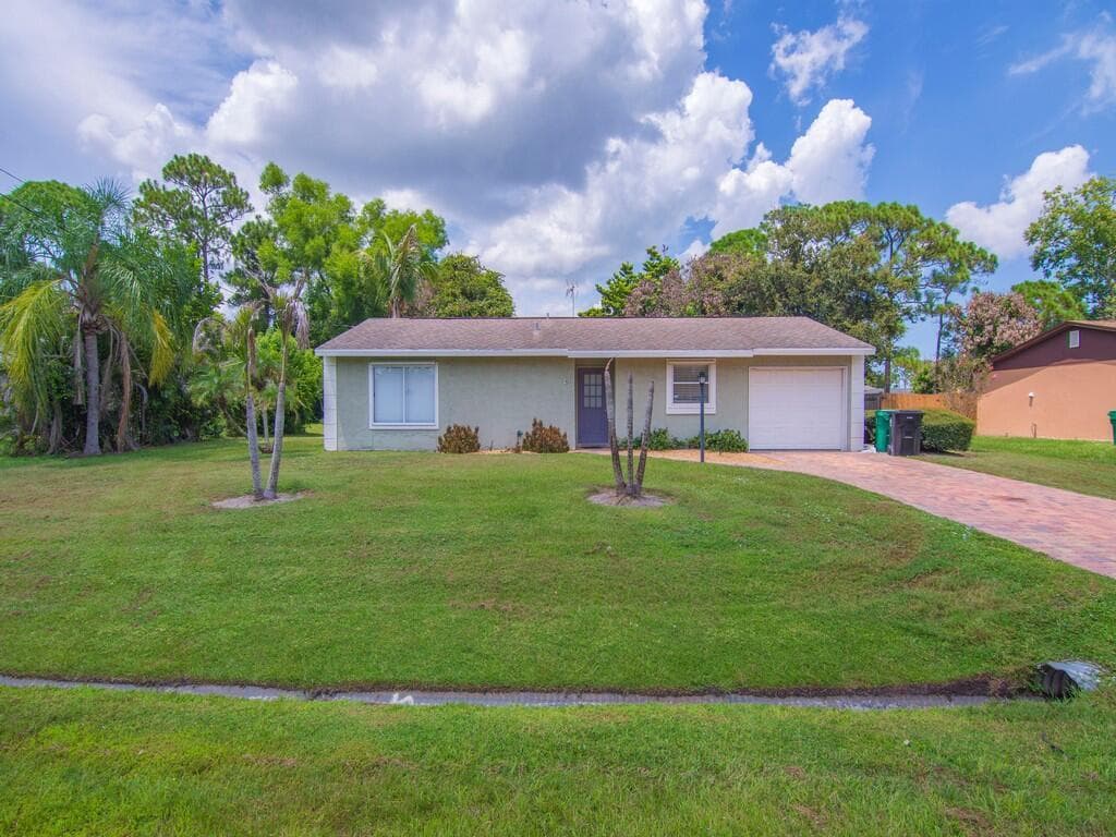 509 SE Faith Terrace, Port St. Lucie FL 34953 photo 2