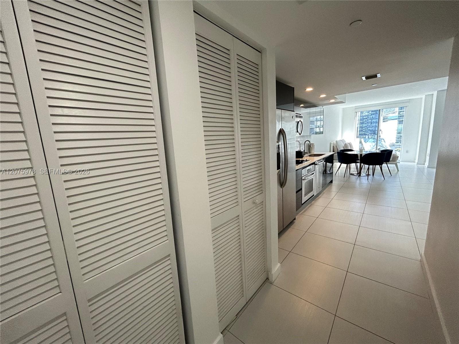 31 SE 6th St # 1703, Miami, FL 33131 photo 2
