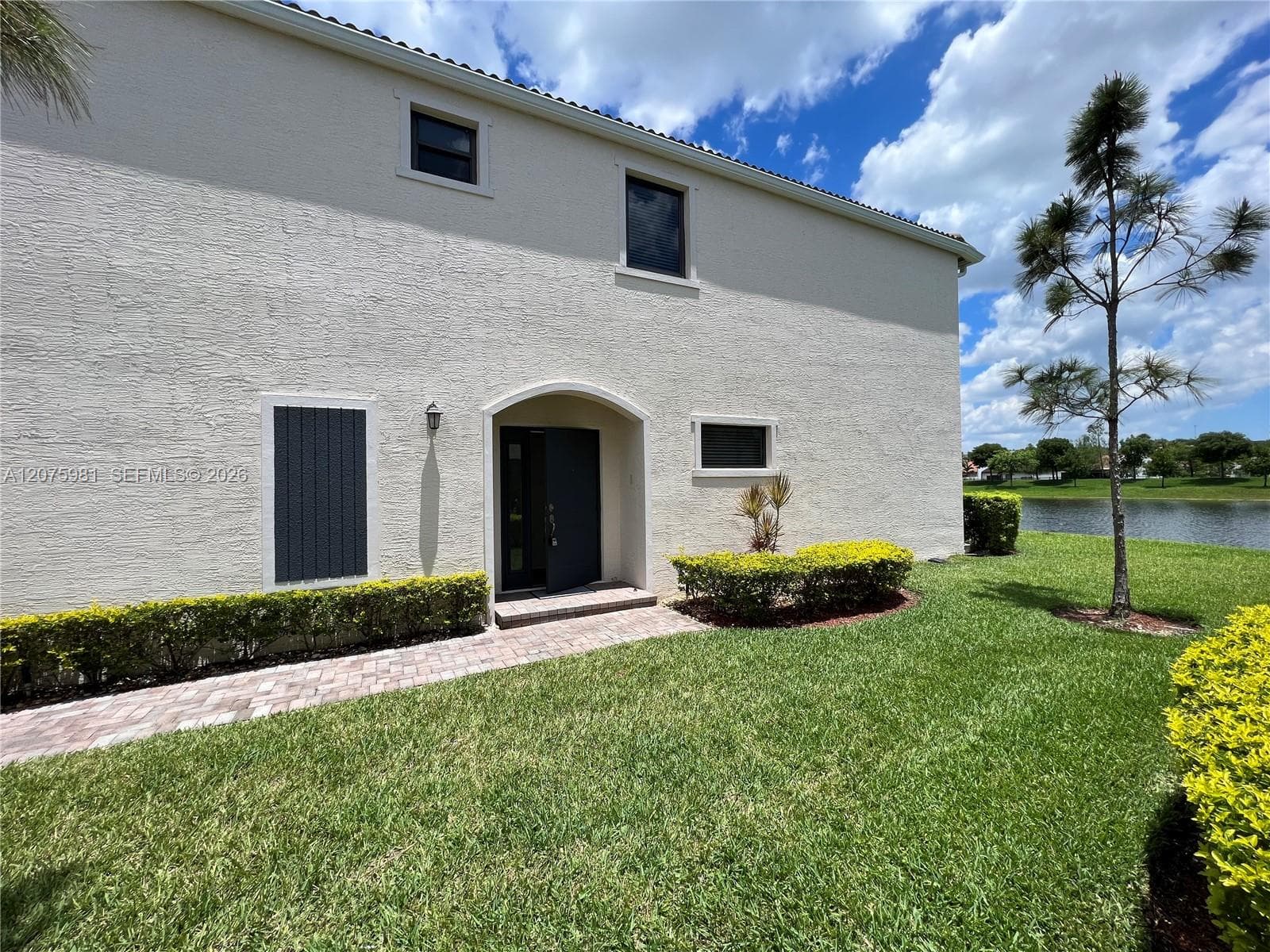 465 NE 194th Ter # 465, Miami FL 33179 photo 5
