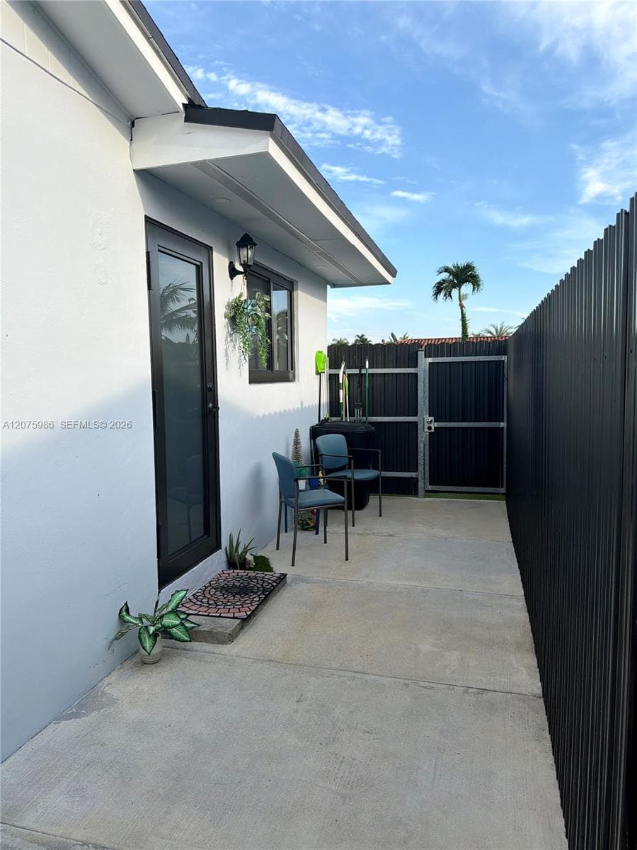 14072 SW 80th St, Miami, FL 33183 photo 2