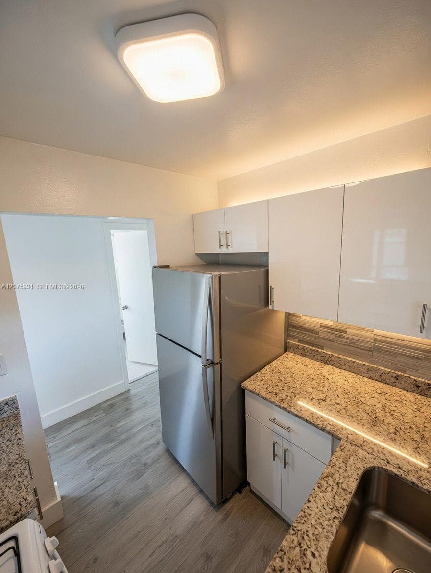 6850 W 14th Ct # B17, Hialeah FL 33014 photo 3