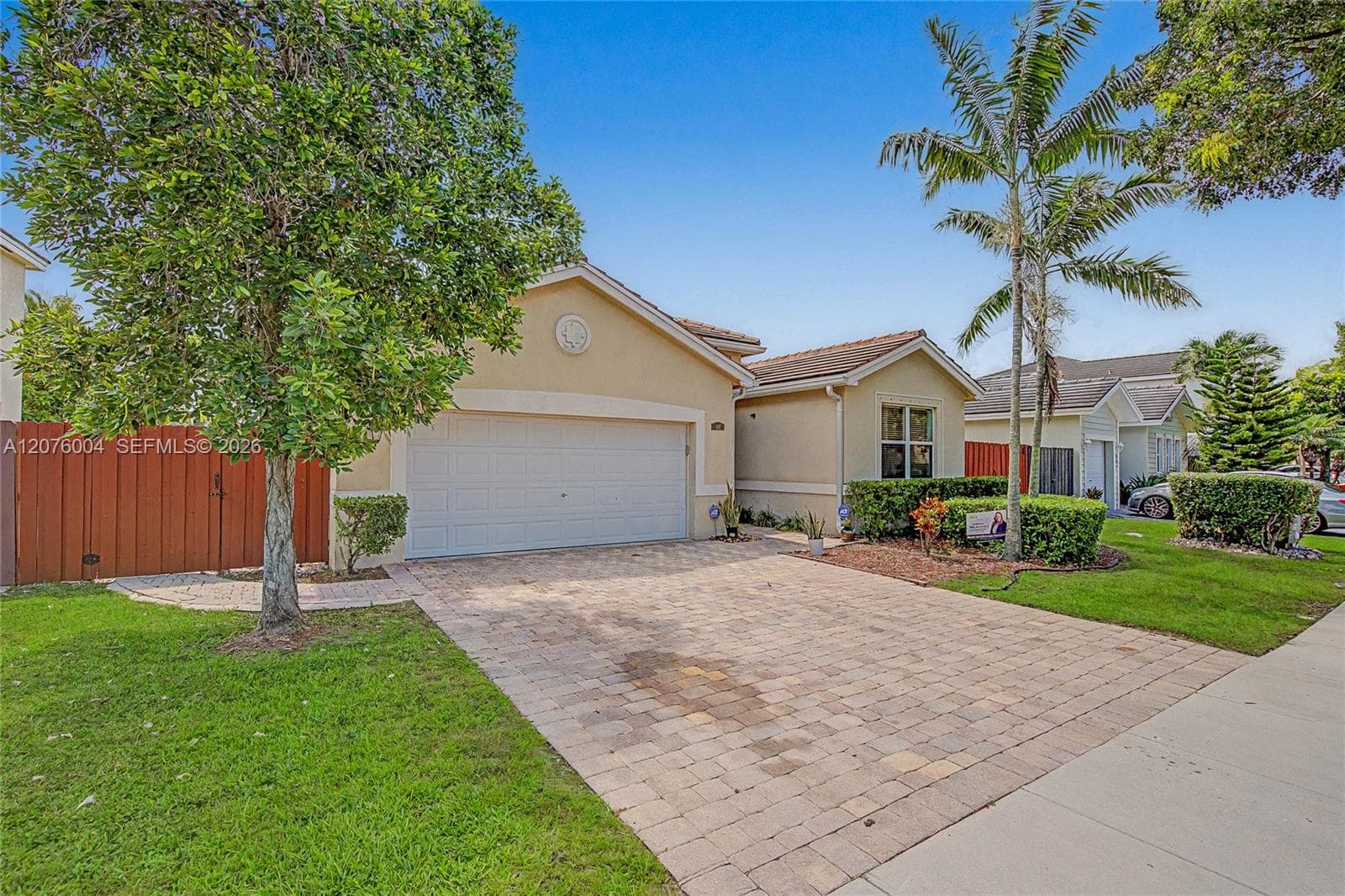 527 SE 31st Ave, Homestead FL 33033 photo 3