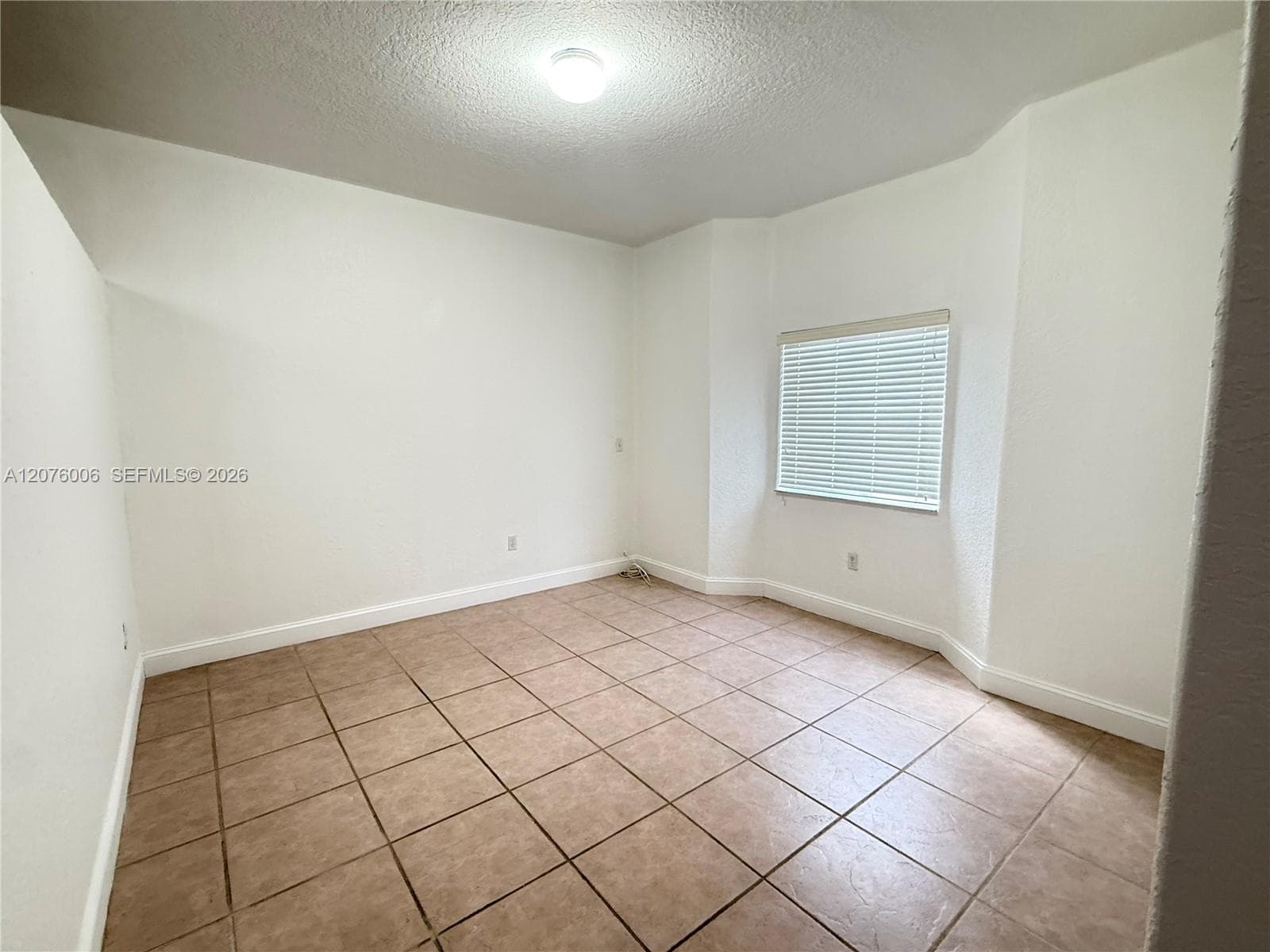 15957 SW 54th Ter, Miami FL 33185 photo 5
