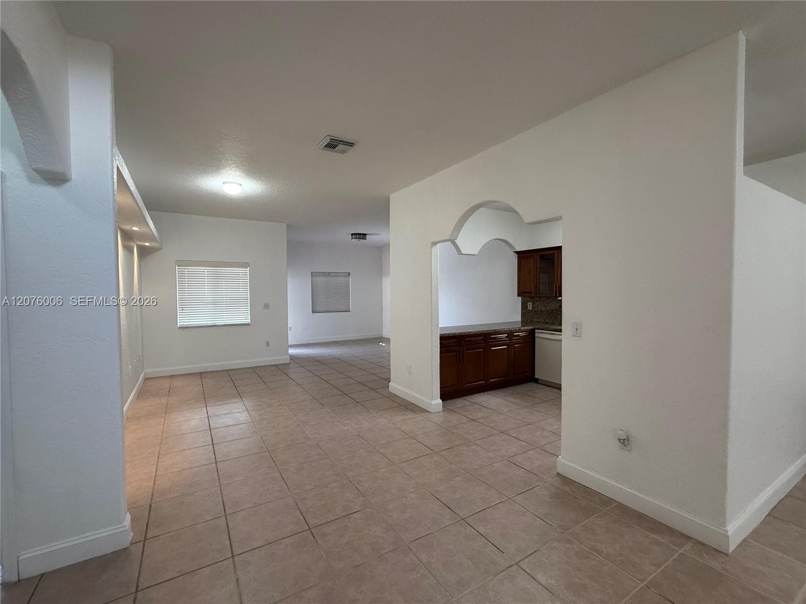 15957 SW 54th Ter, Miami FL 33185 photo 4