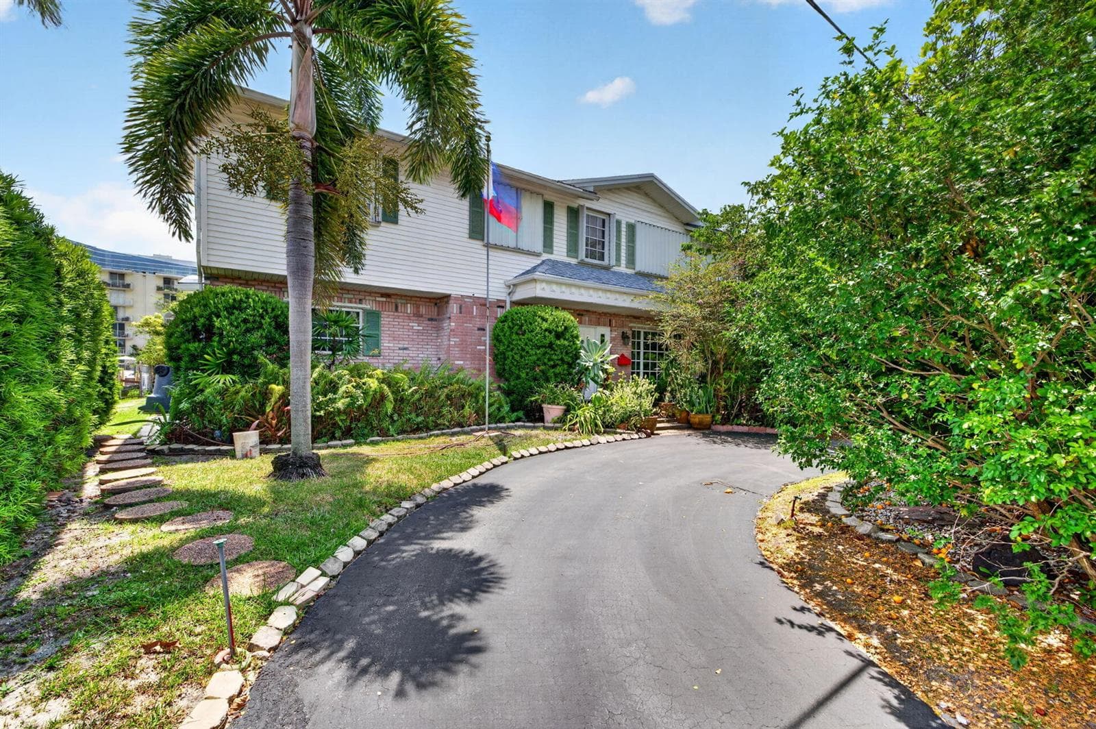 1636 SE 14TH Street, Fort Lauderdale FL 33316 photo 2