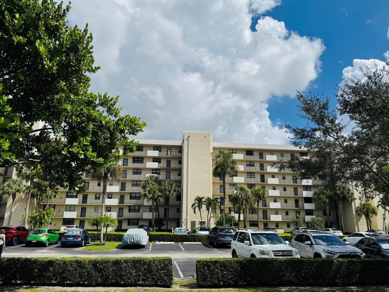 2430 DEER CREEK COUNTRY CLUB Boulevard # 407-2, Deerfield Beach FL 33442 photo 3