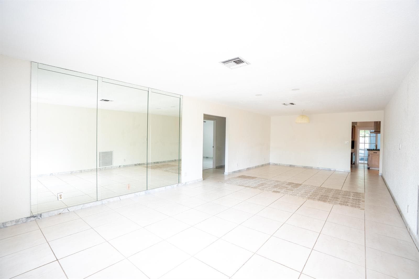 17 SE 8TH Terrace, Deerfield Beach, FL 33441 photo 3