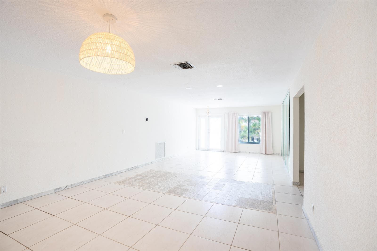 17 SE 8TH Terrace, Deerfield Beach, FL 33441 photo 4