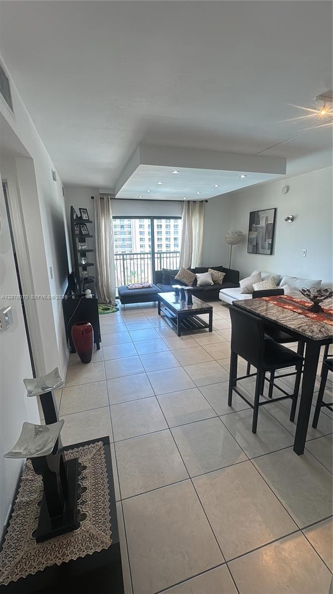 4242 NW 2nd St # 808, Miami FL 33126 photo 2