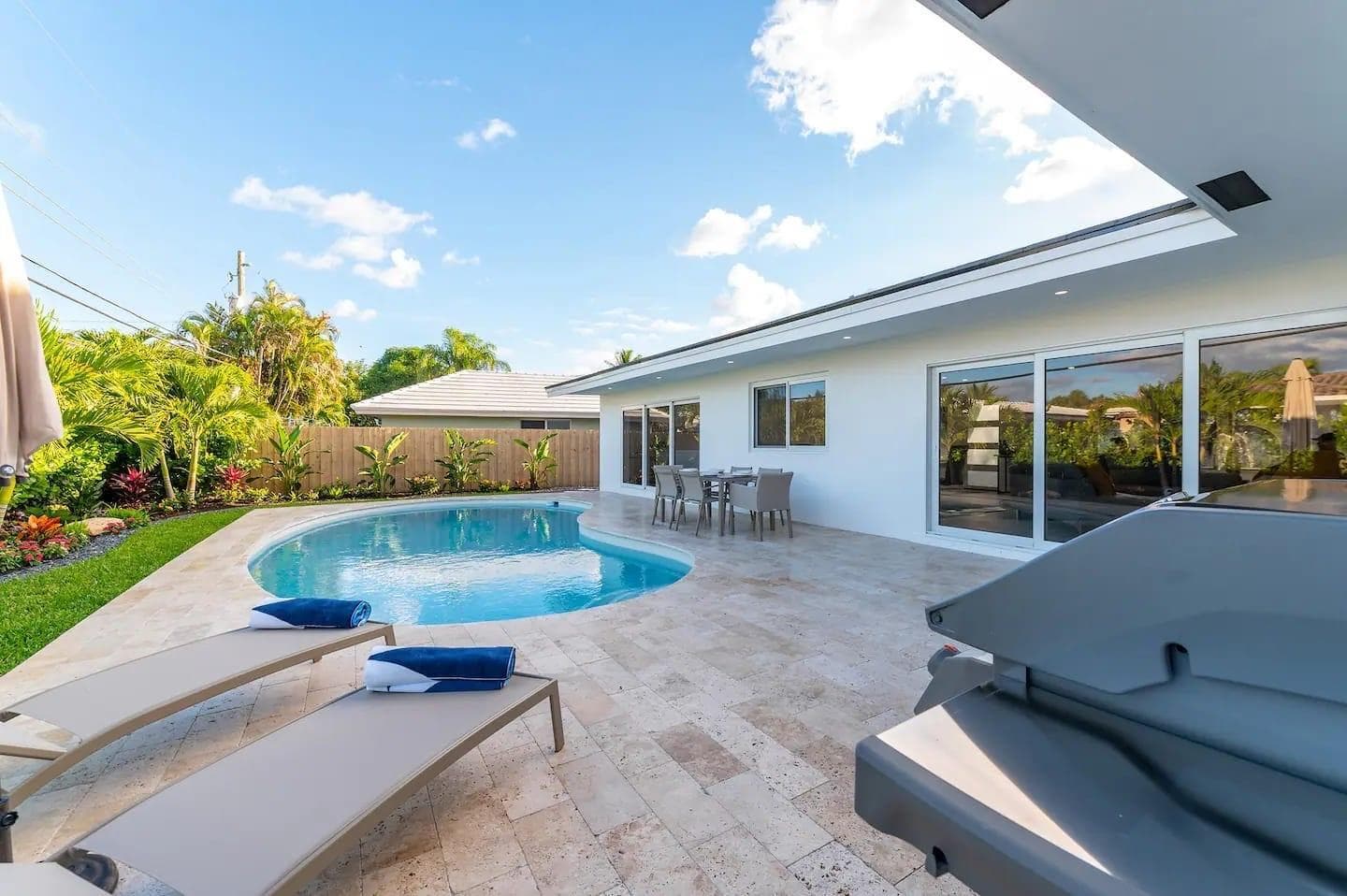 6600 NE 21ST Drive, Fort Lauderdale, FL 33308 photo 4