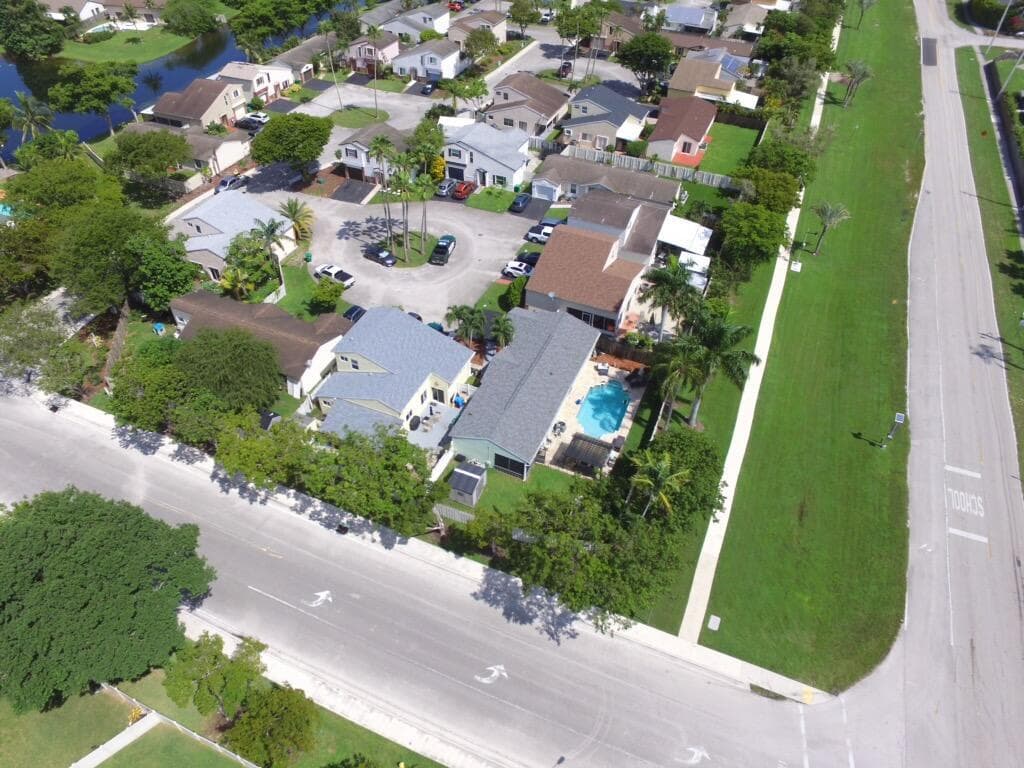 924 CUMBERLAND Terrace, Davie, FL 33325 photo 5
