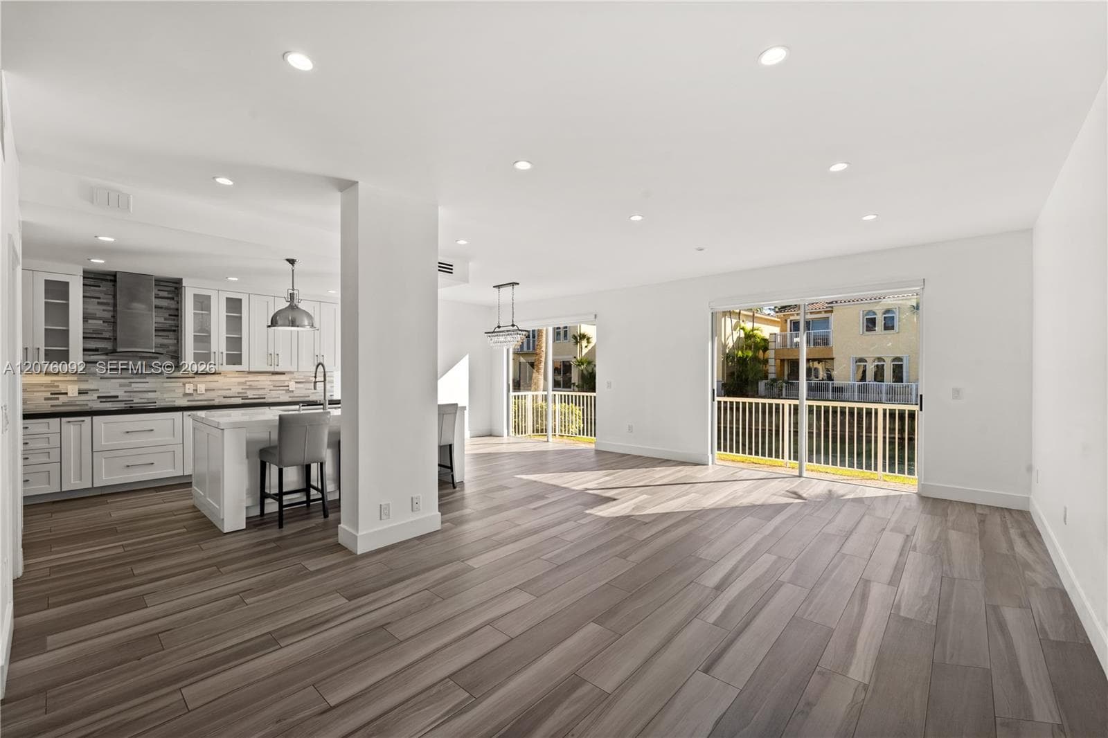 3110 NE 210th Ter, Aventura, FL 33180 photo 2