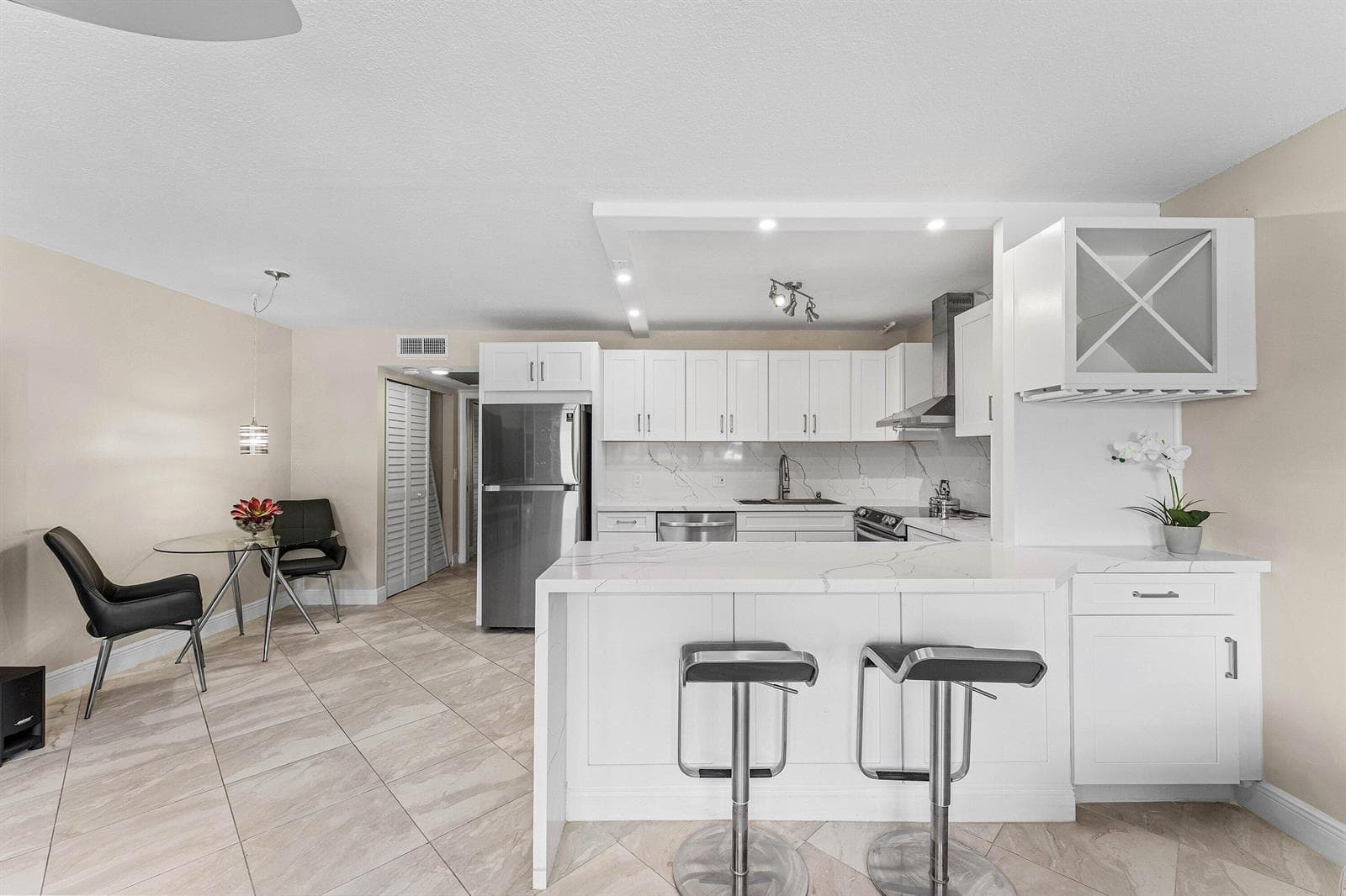 1015 Berkshire A, Deerfield Beach FL 33442 photo 2