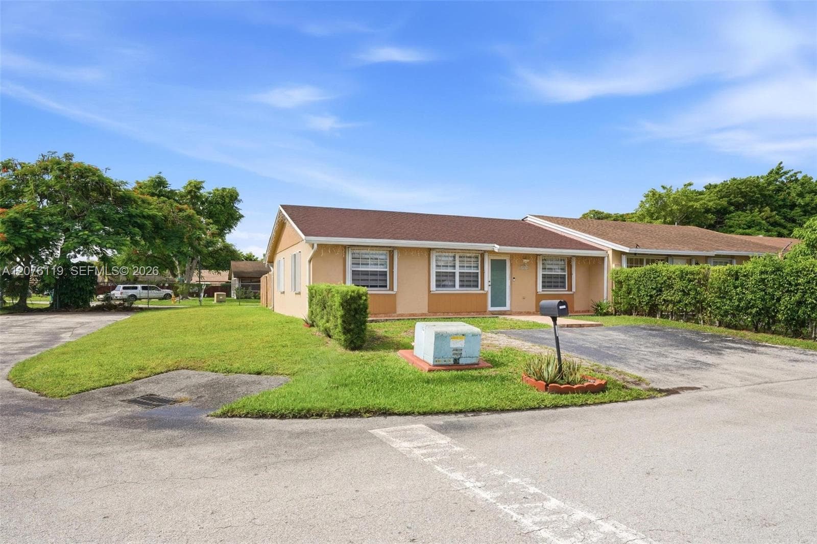 15378 SW 69th Ln, Miami, FL 33193
