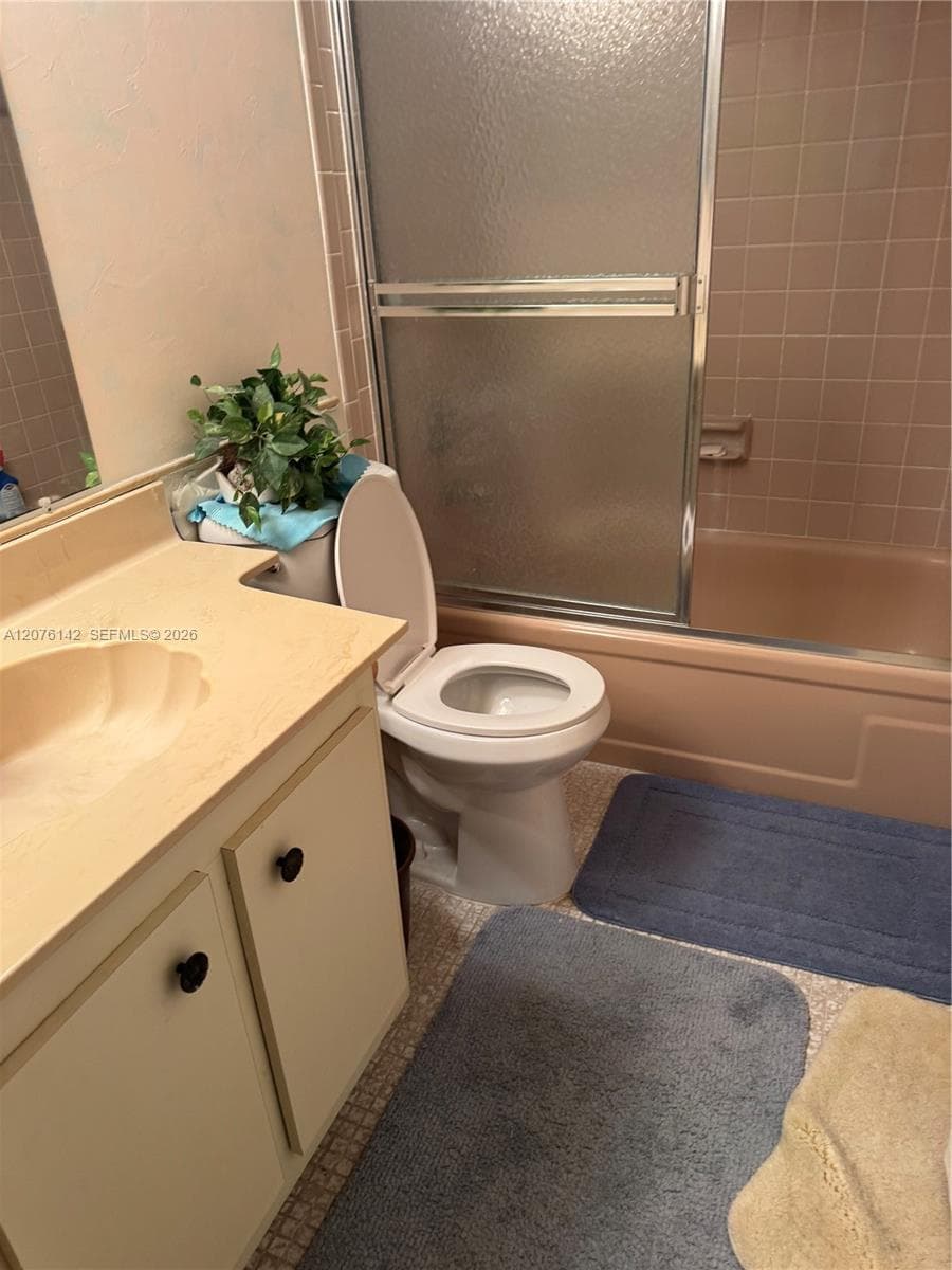 7640 NW 18th St # 104, Margate, FL 33063 photo 3