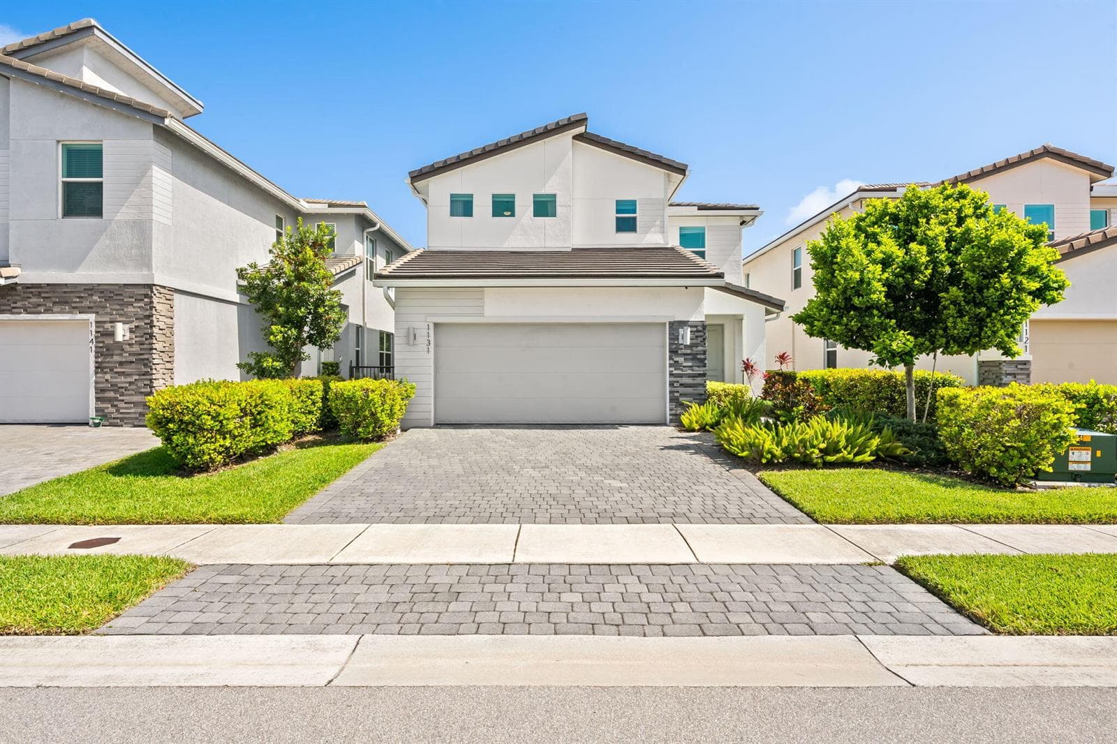 1131 VERDE Court, Deerfield Beach, FL 33064